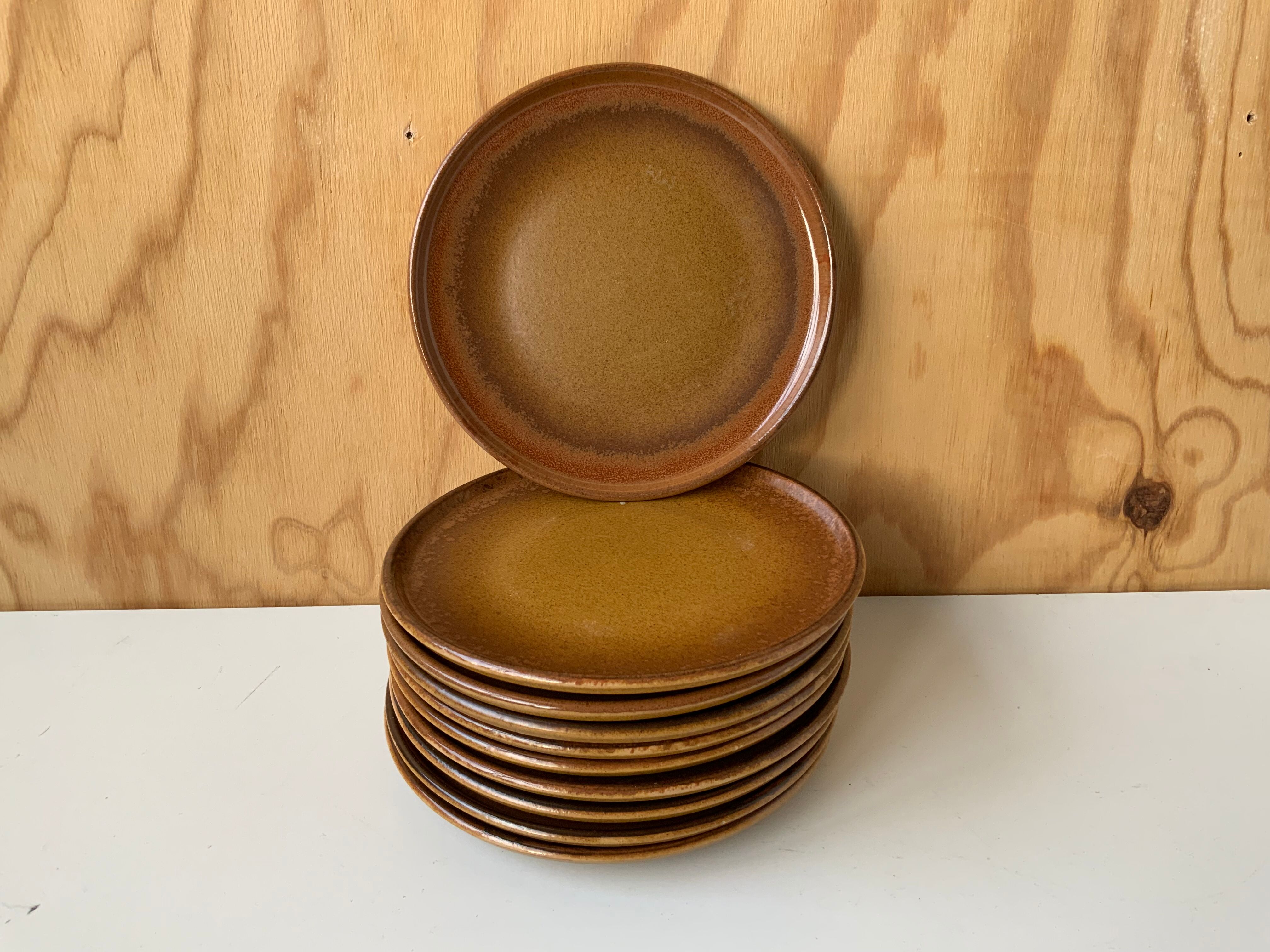 Stoneware plates