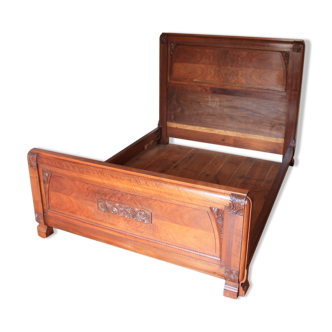 Art-deco bed