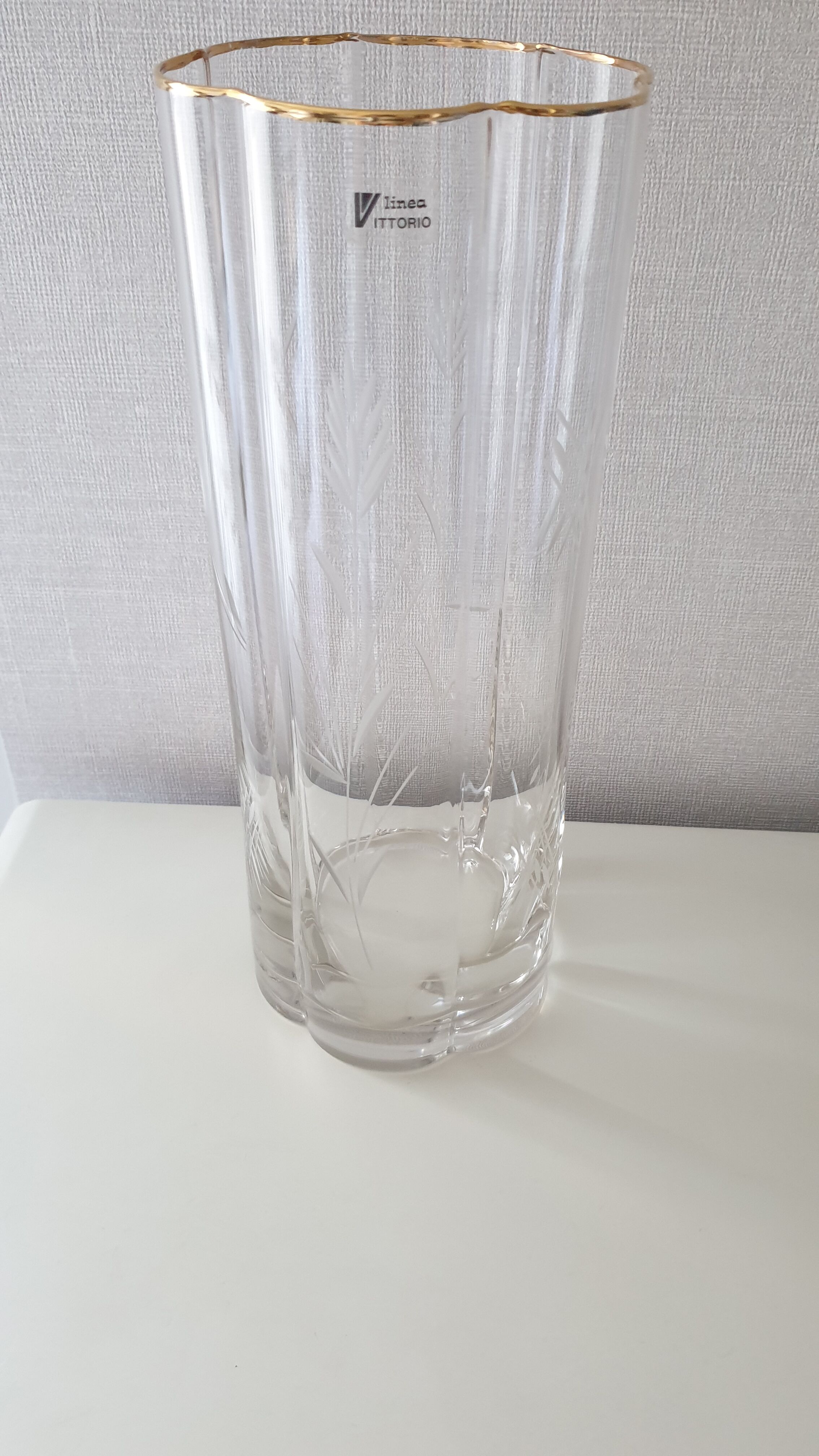 Vintage Vittorio crystal vase
