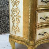 Italian chest of drawers