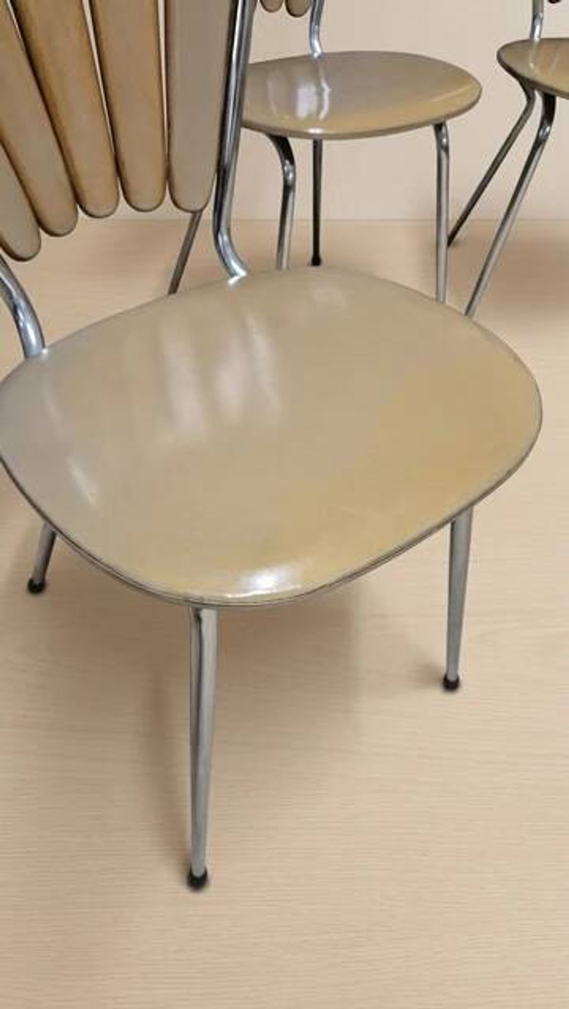 Set of 6 vintage fan-back dining chairs with beige leatherette upholstery