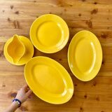 Yellow dinner set