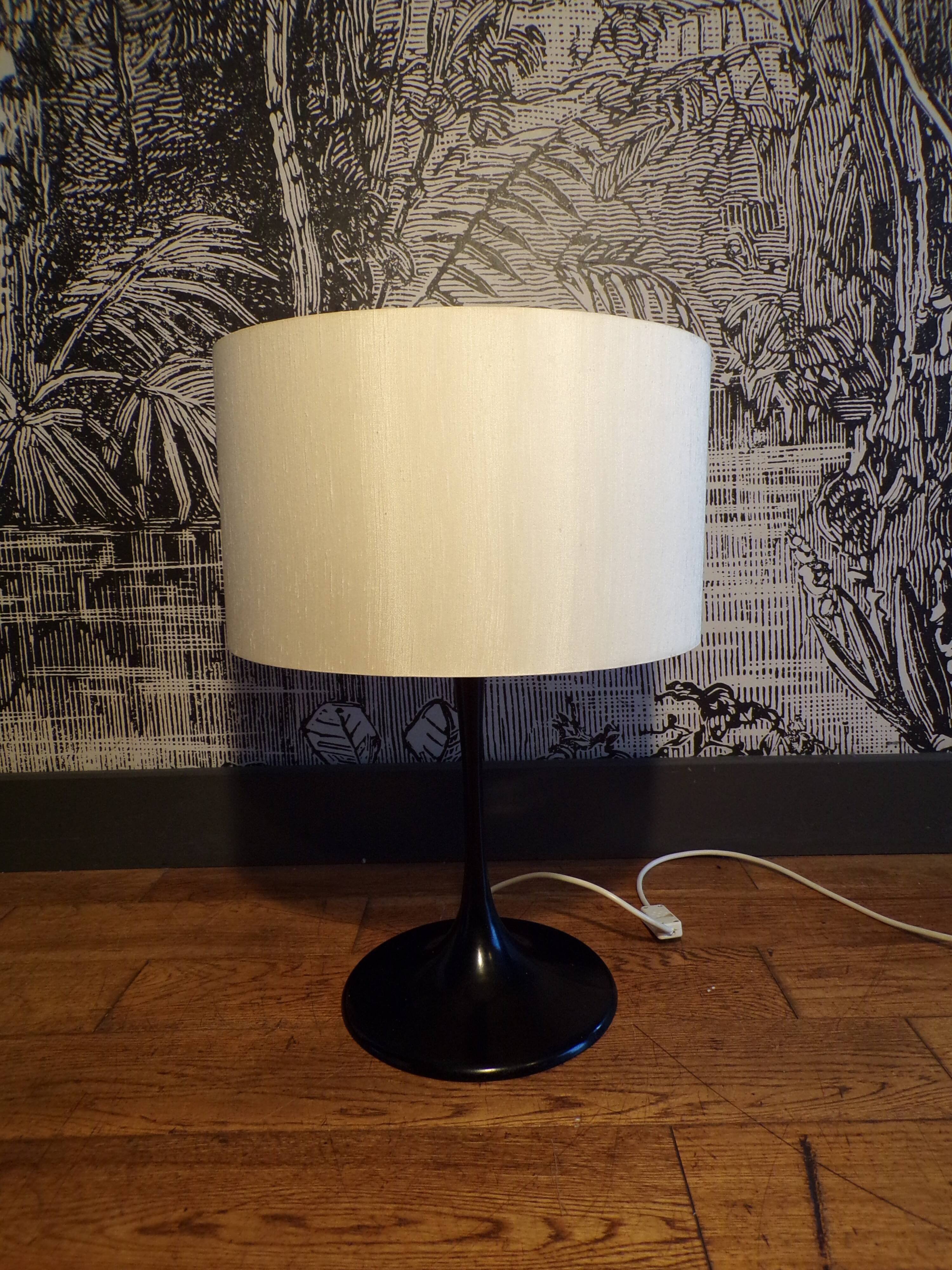 Tulip Floor Lamp by Eva René Nele