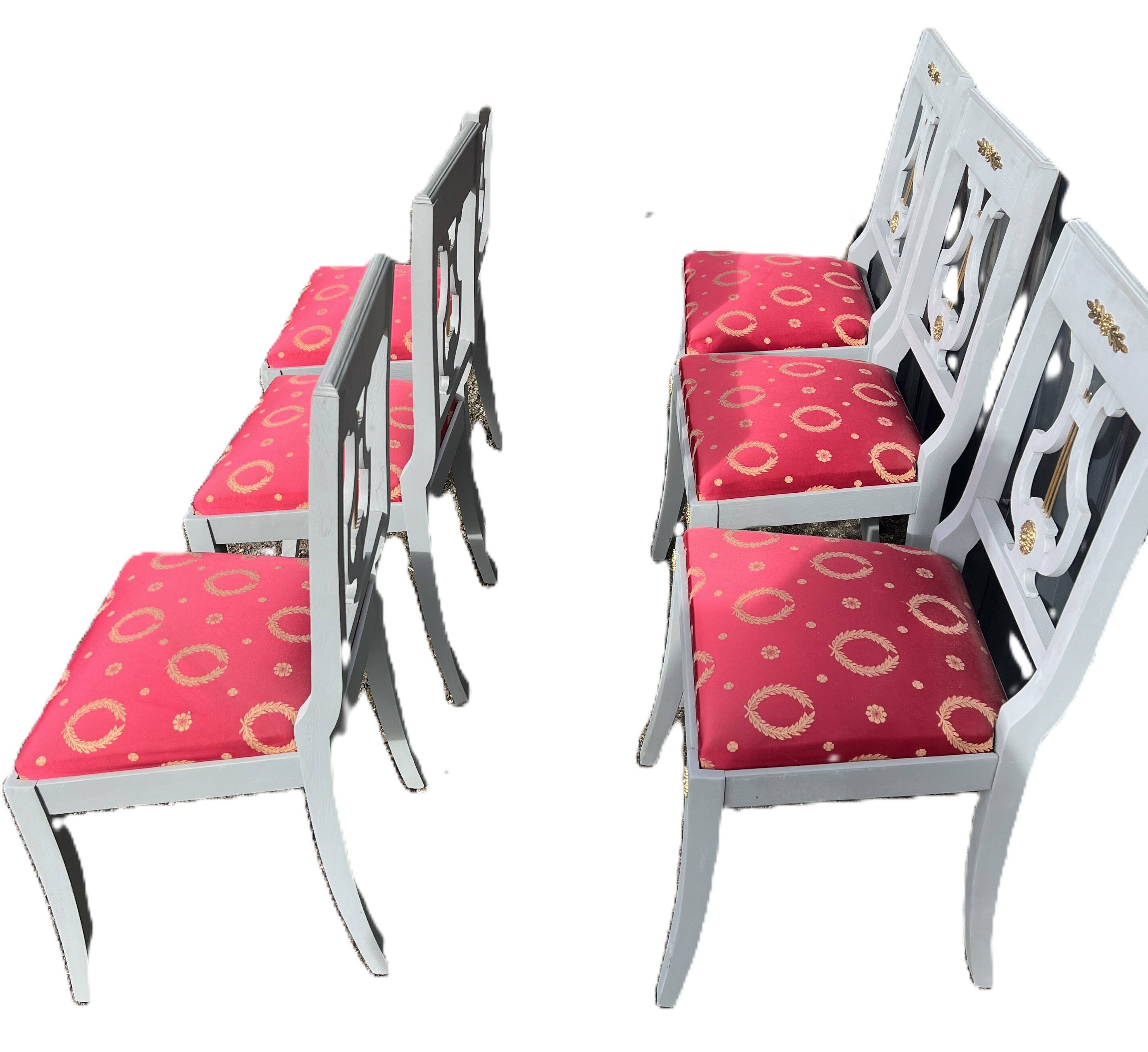Six Chaises Lyres , Style Restauration, Laquées en gris