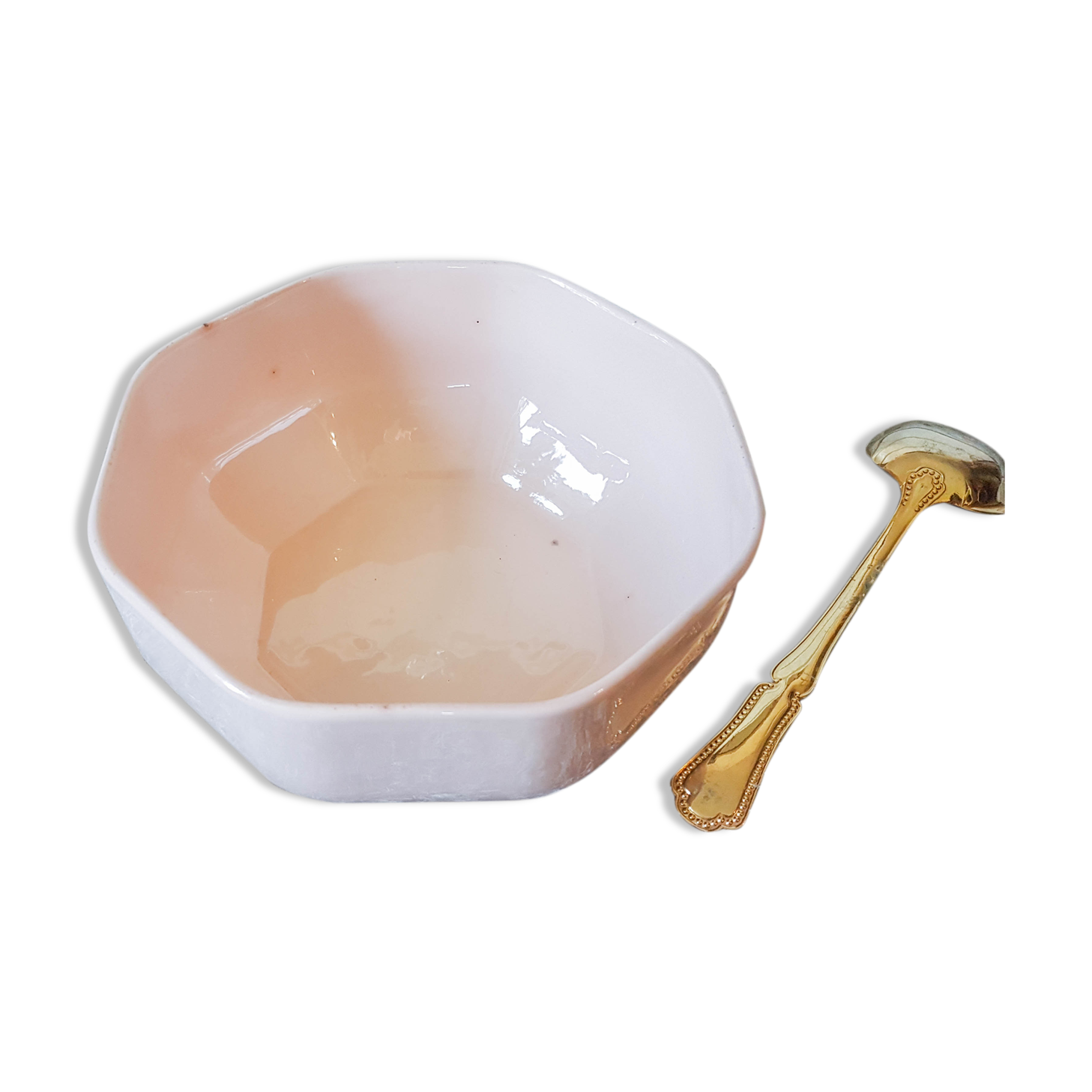 Pink salad bowl by "Villeroy & Boch" made in France