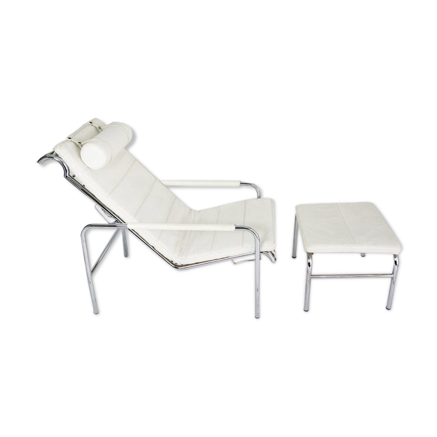 Leather armchair and footstool 'Genni' by Gabriele Mucchi For Zanotta