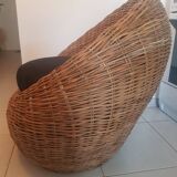 Fauteuil "œuf" en rotin