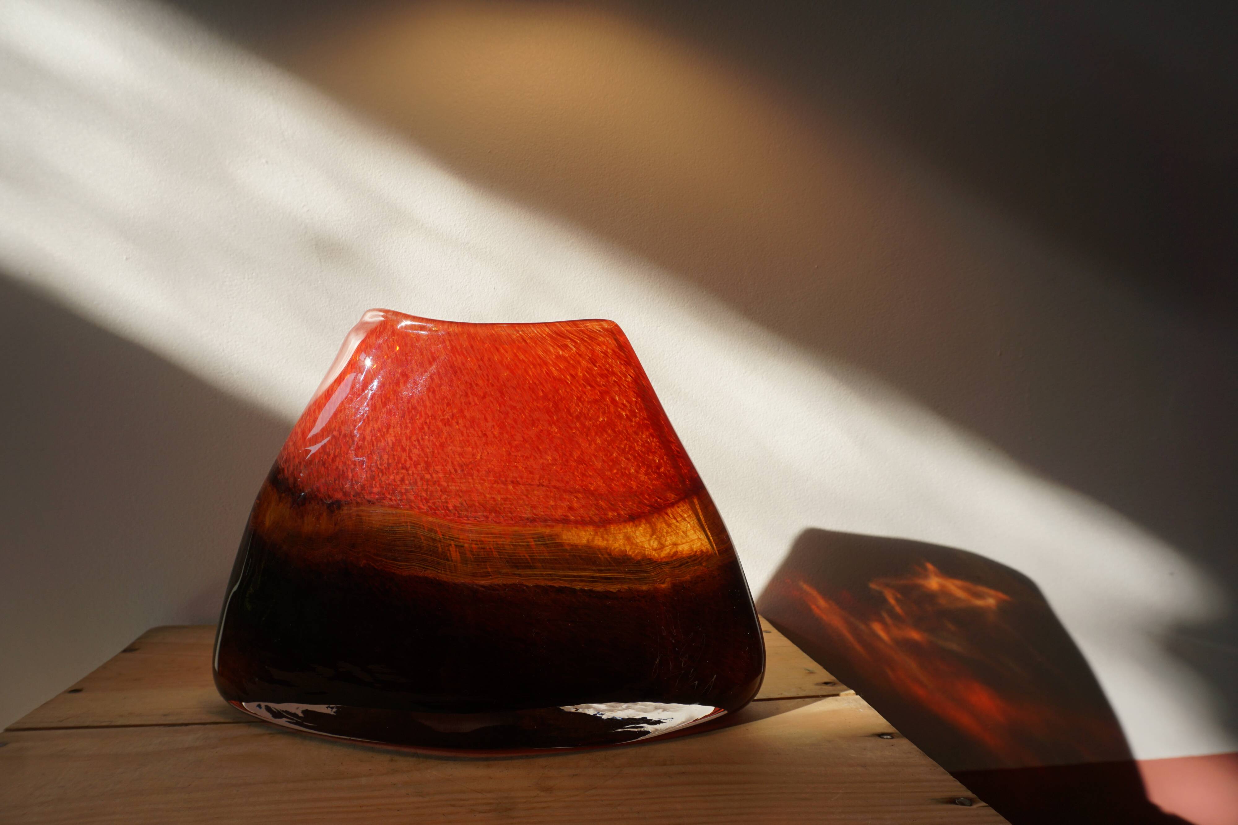 Vase contemporain en verre soufflé