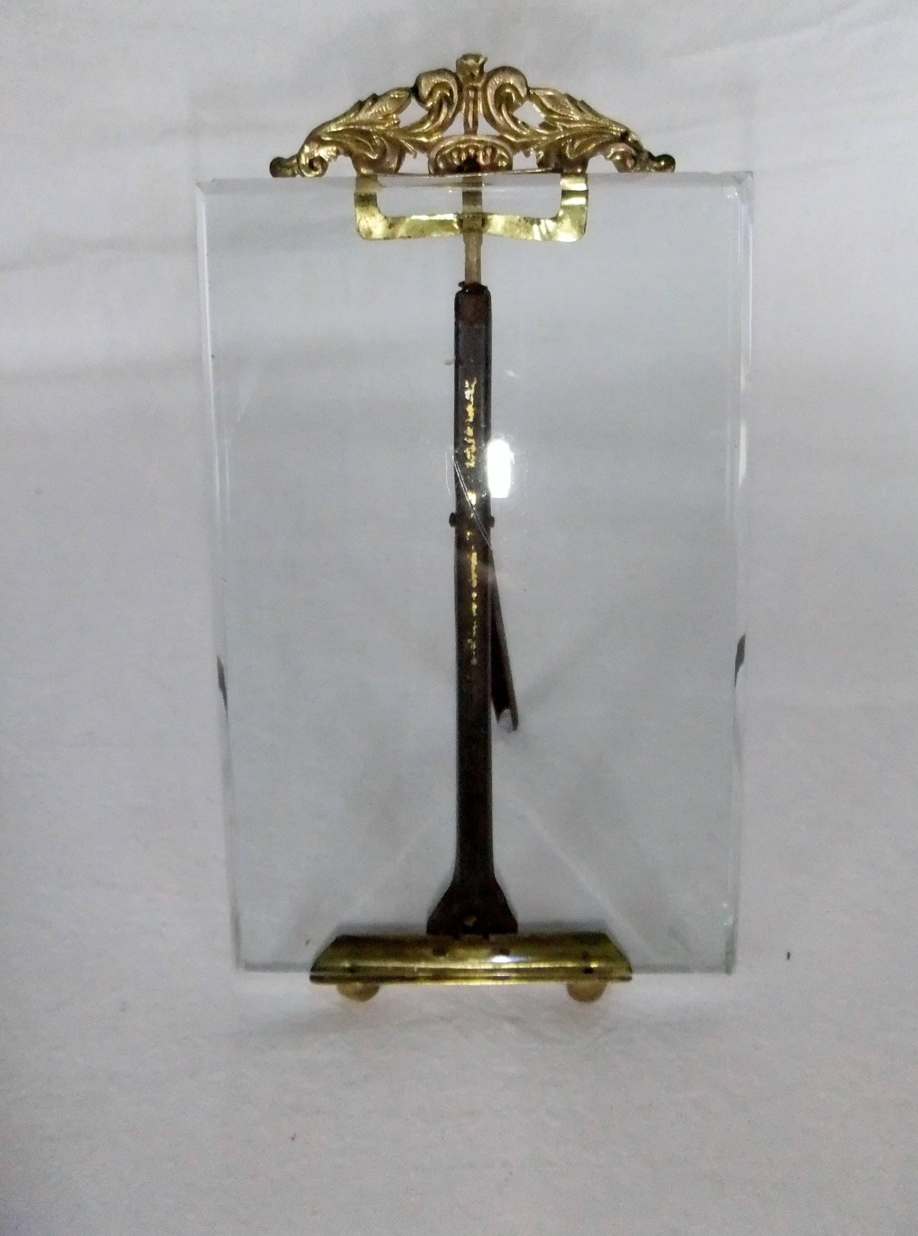 Photo frame photo holder beveled glass Louis XVI acanthus leaves