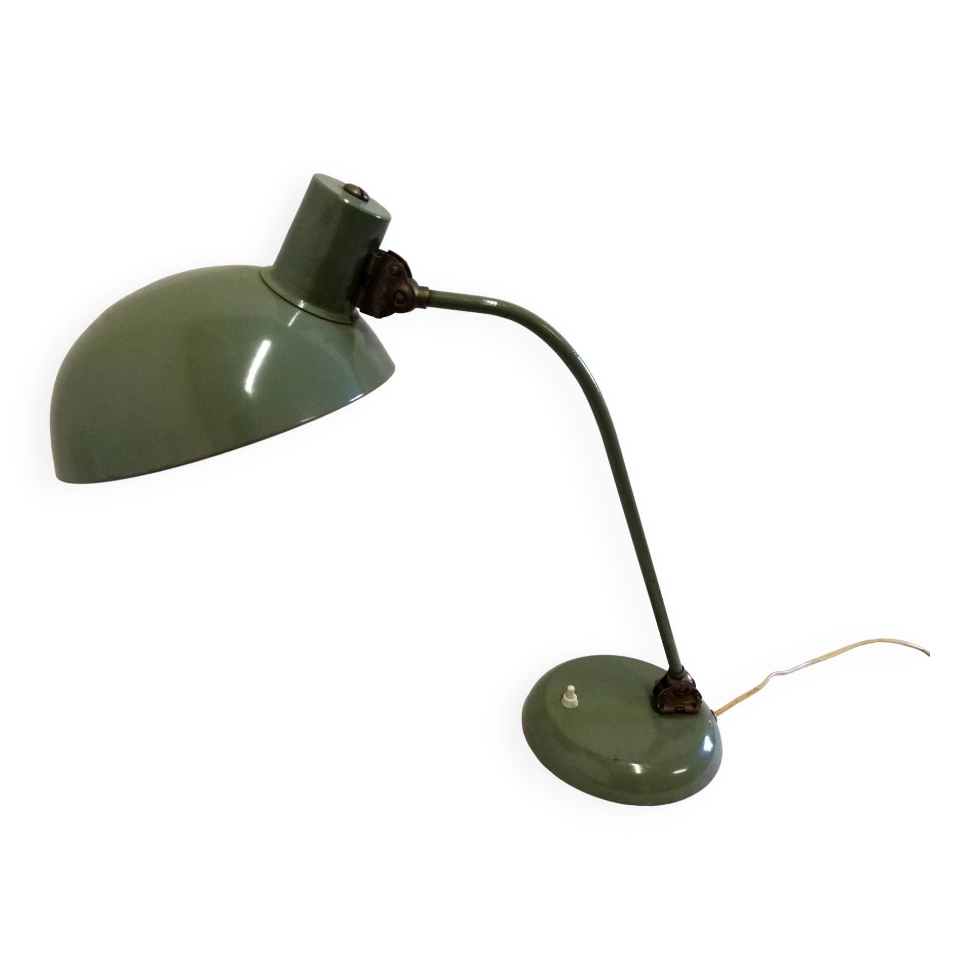 Industrial articulated desk lamp