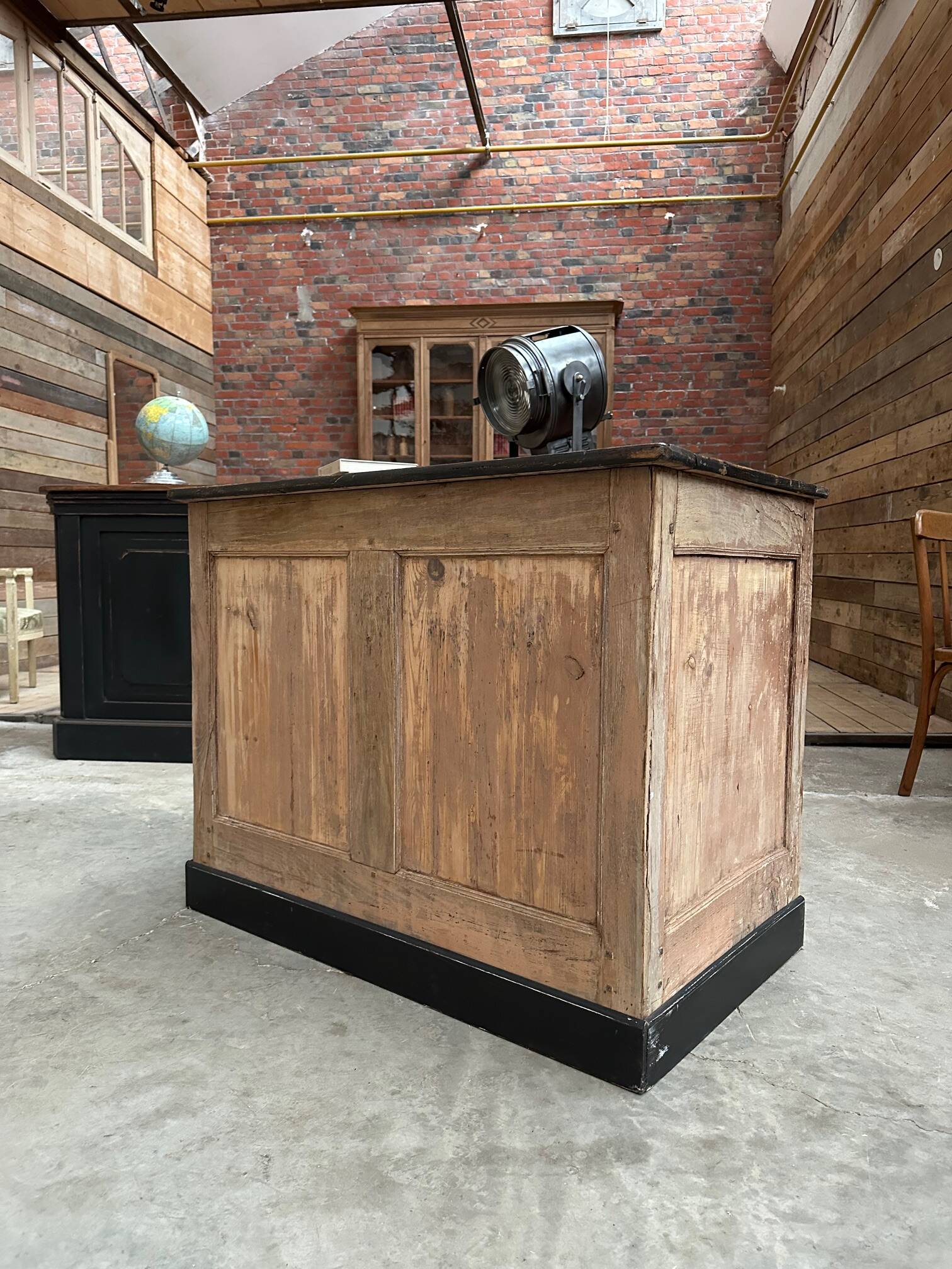 Comptoir d’accueil Début XXème