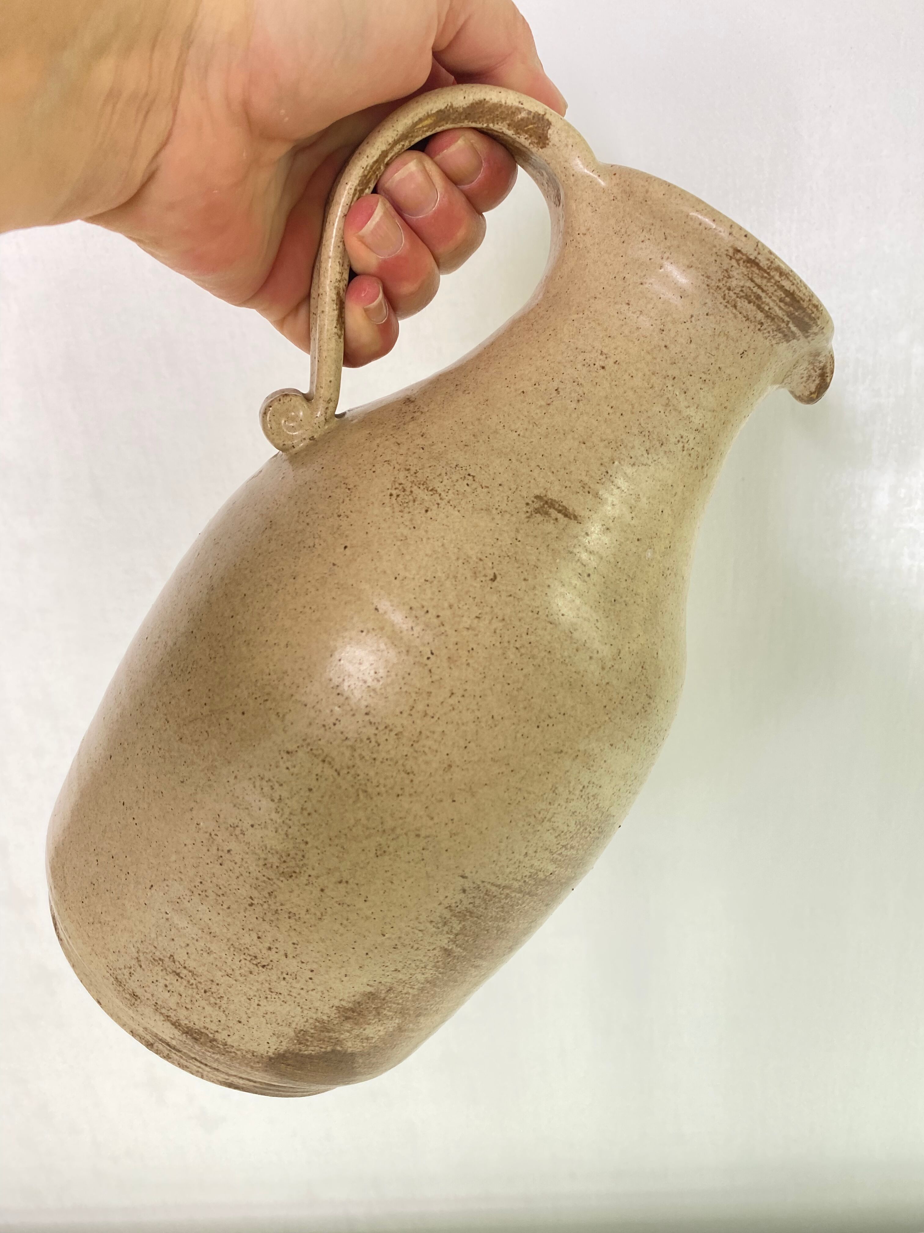 Pitcher sandstone of the Marais