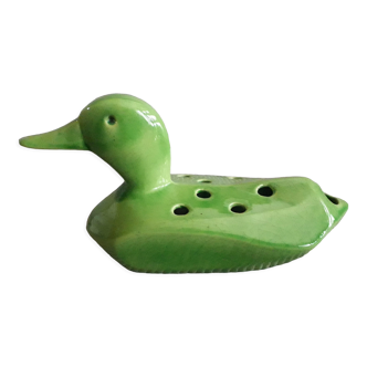 Vintage ceramic in the shape of a duck flowers