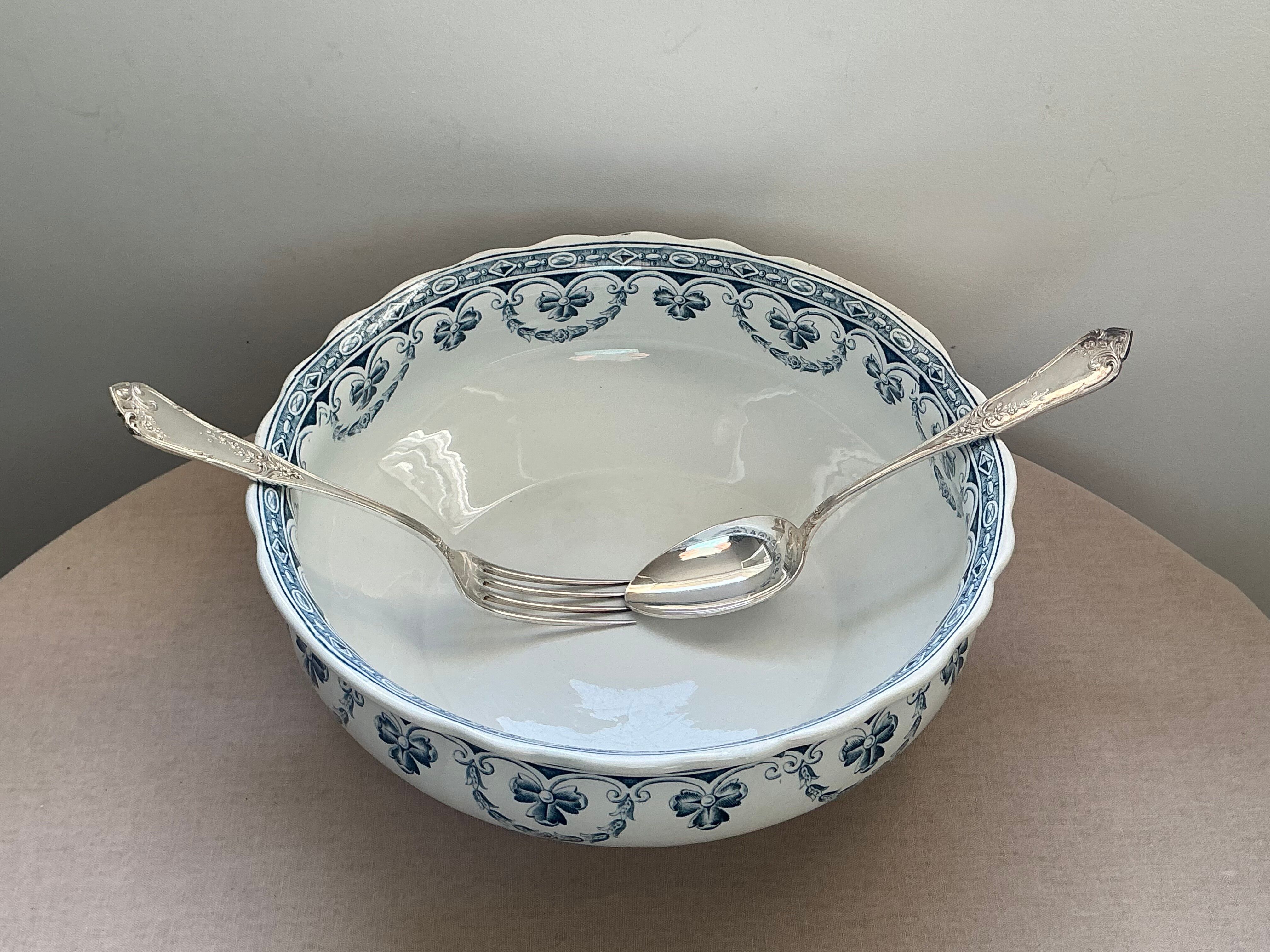 Large antique salad bowl Saint-Amand and Hamage Santiago fine earthenware blue