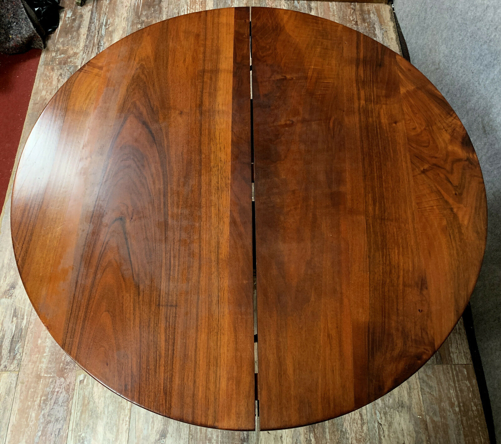 Empire table with blond walnut extensions around 1900