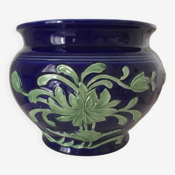 Vintage English flower pot.