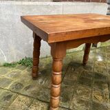 Solid wood table - Ball legs