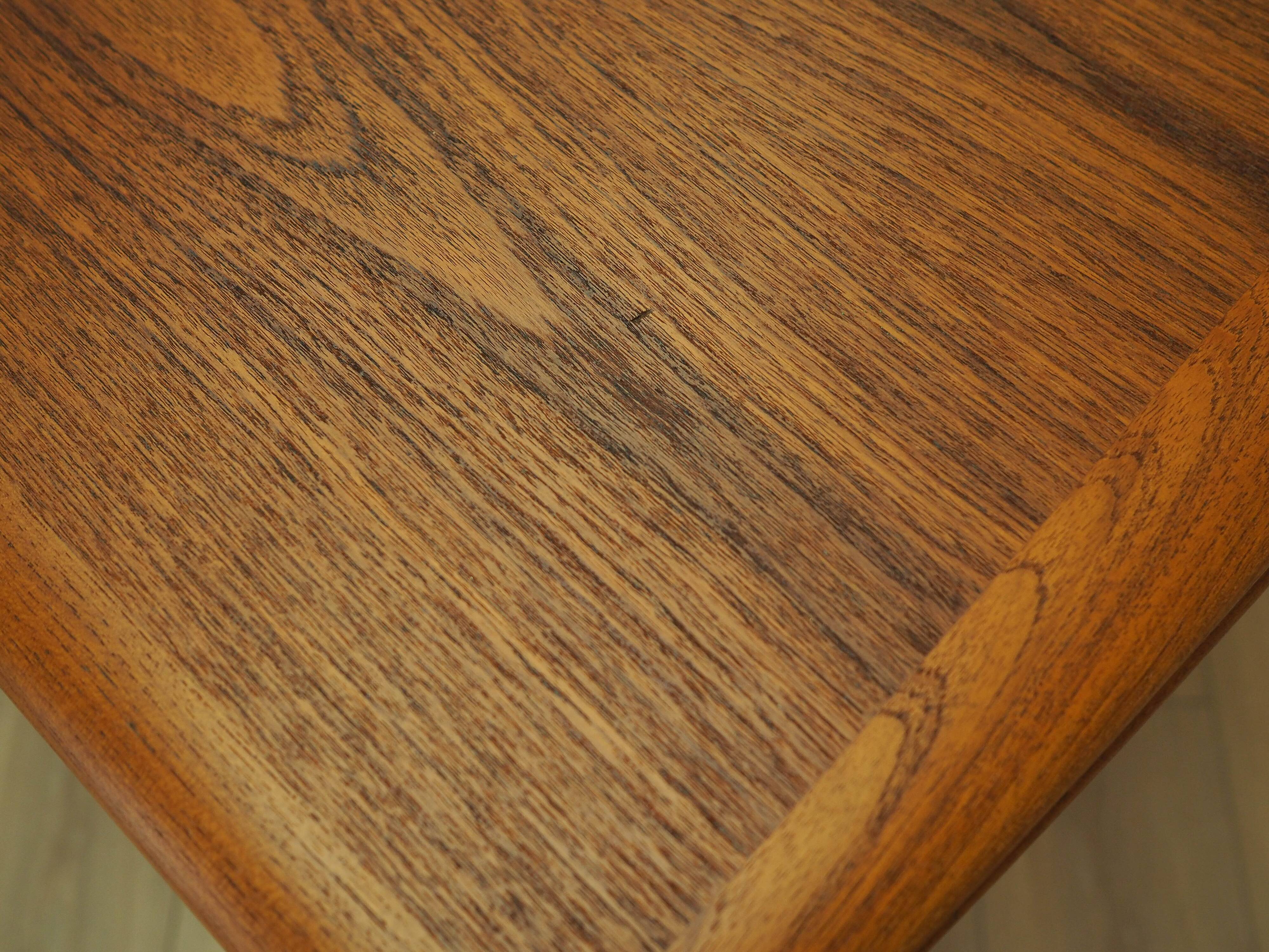 Table en teck, design danois, années 1970, fabriquée au Danemark