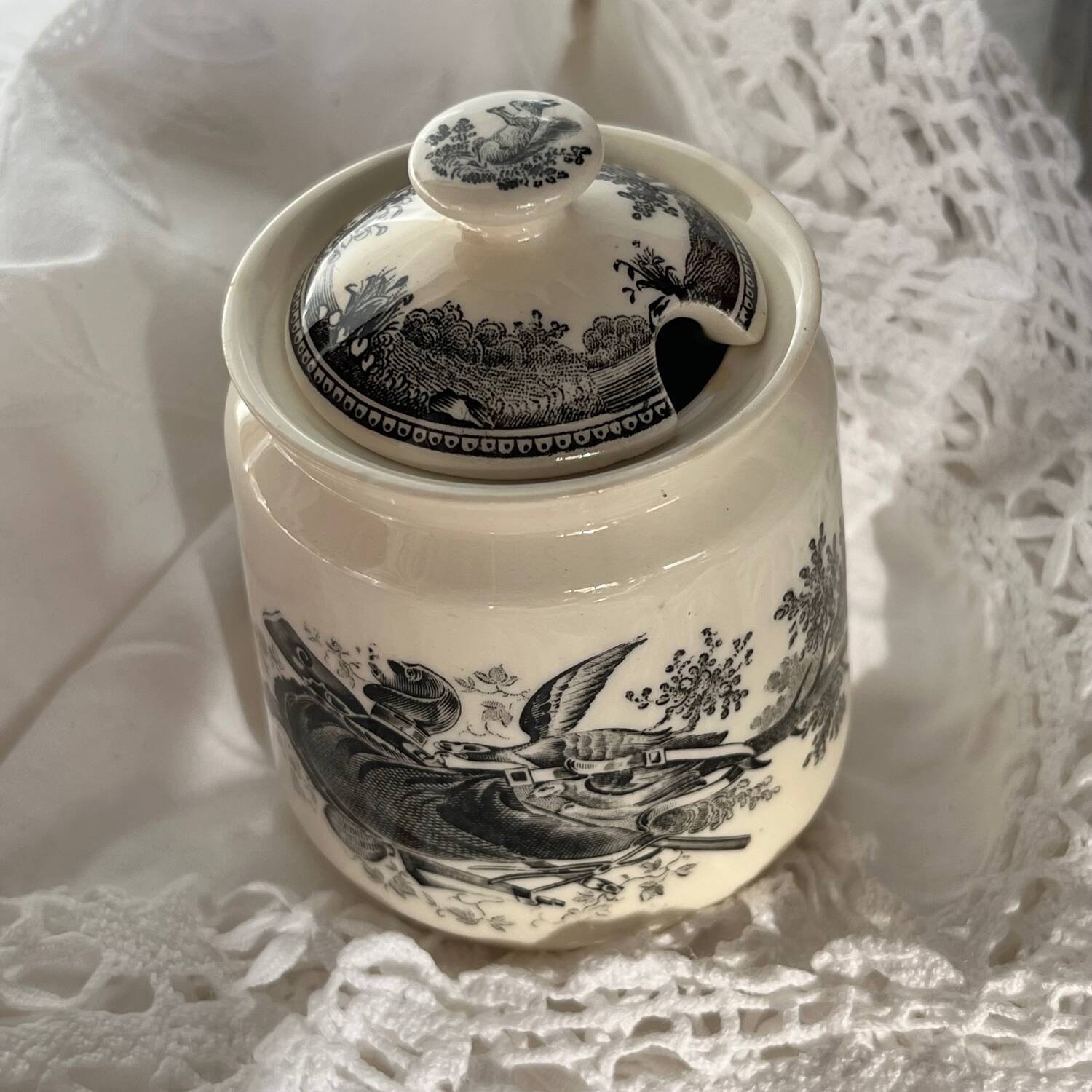 Villeroy and Boch mustard pot