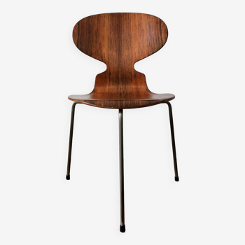 “Ant” chair by Arne Jacobsen