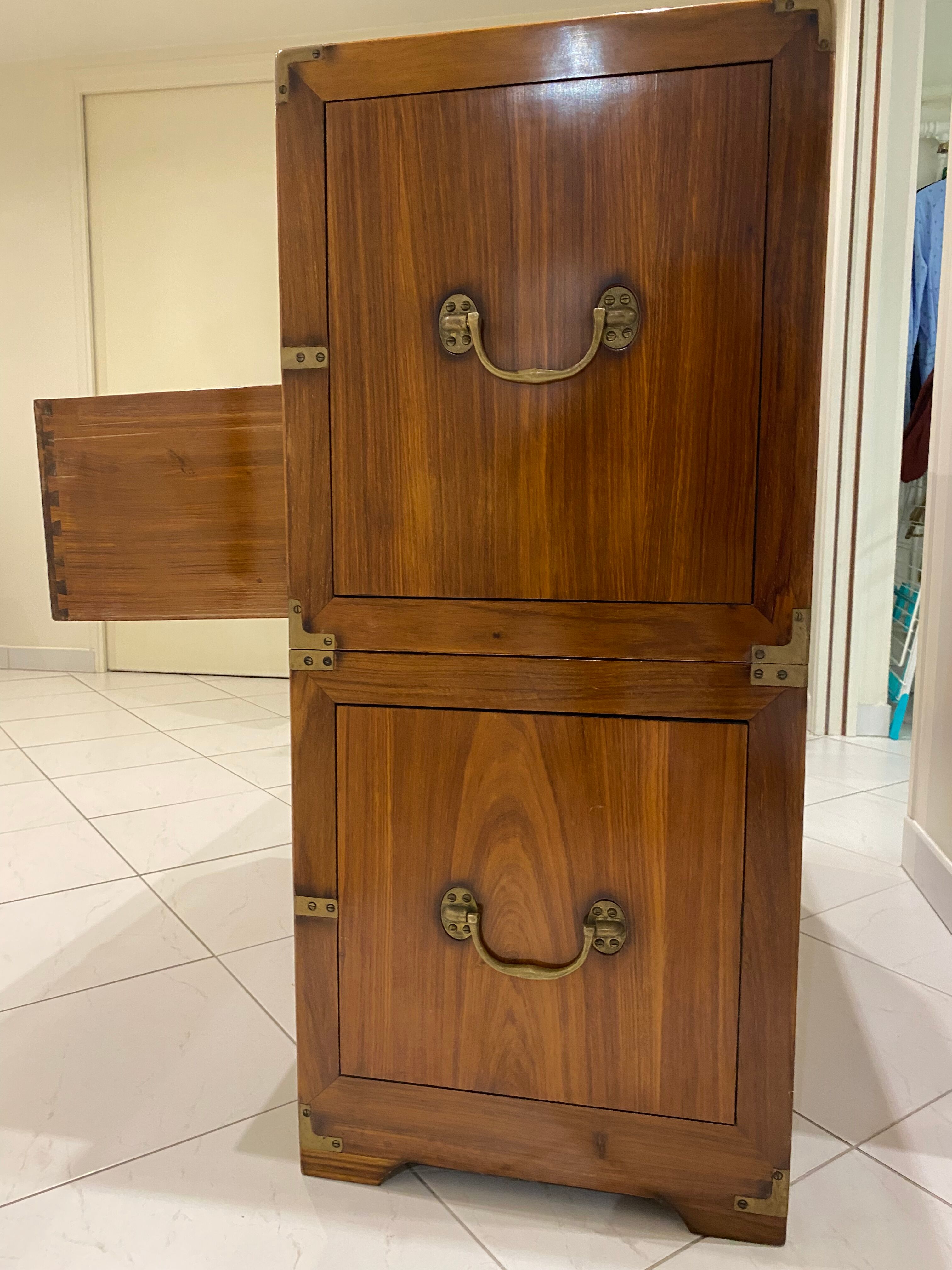 Dresser starbay Pamir