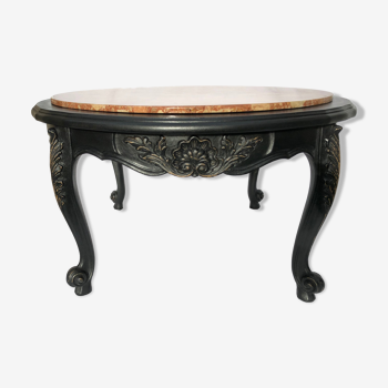 Coffee table with marble top breach