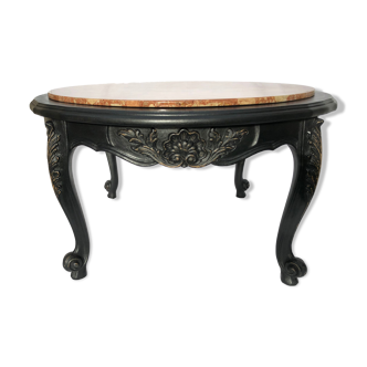 Coffee table with marble top breach