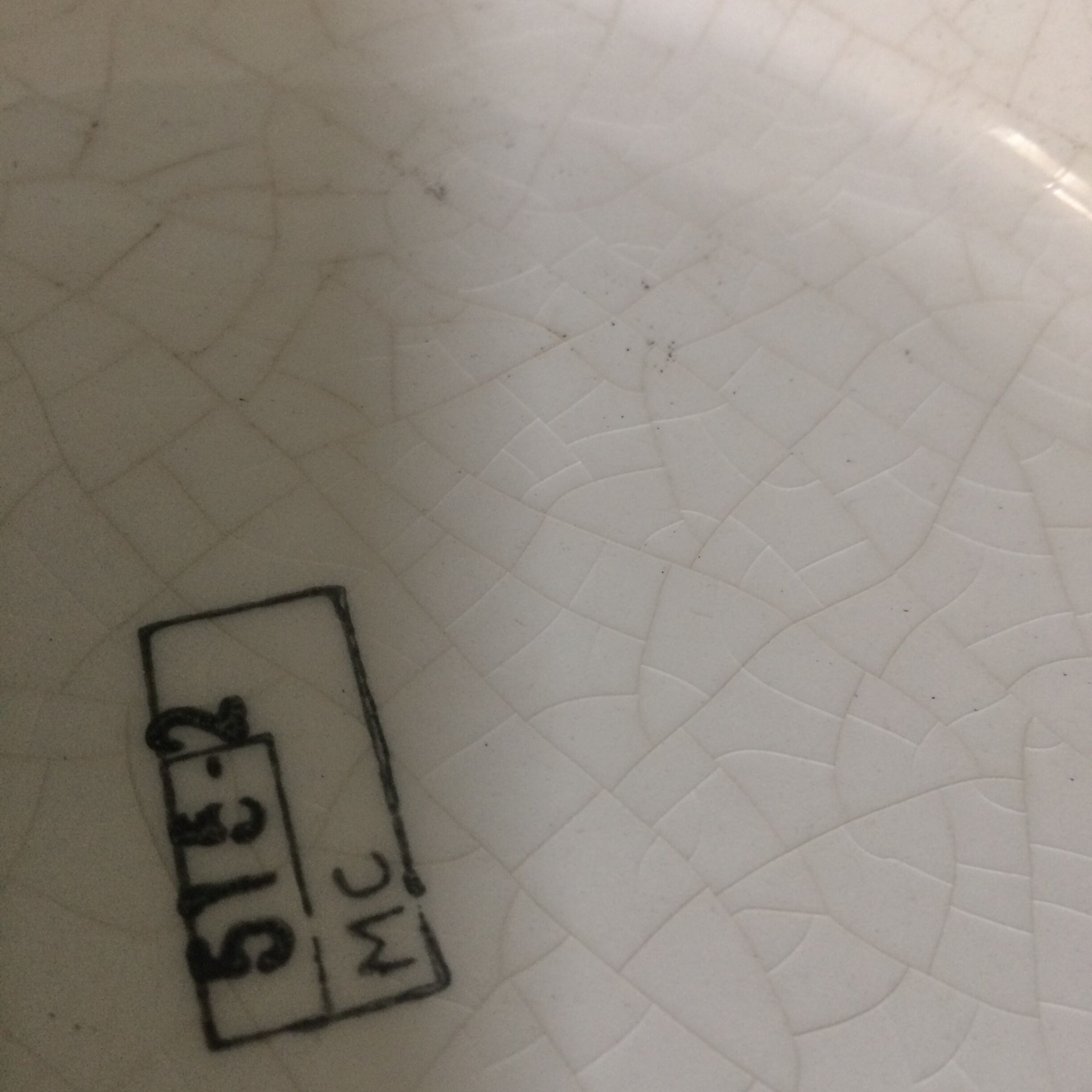 Art deco dish in cracked ceramic