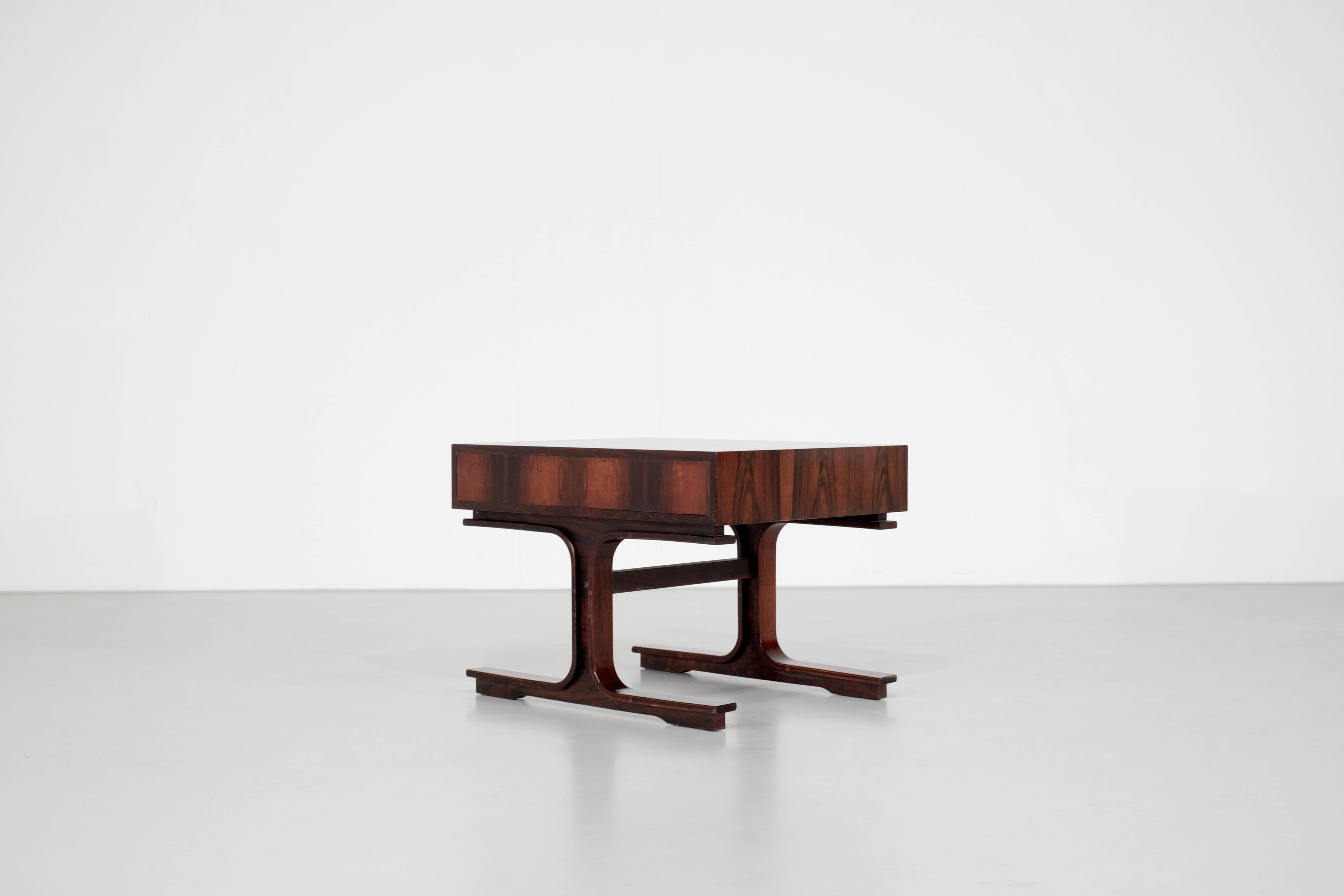 Table basse " 554 " par Gianfranco Frattini pour Bernini, Italie 1950