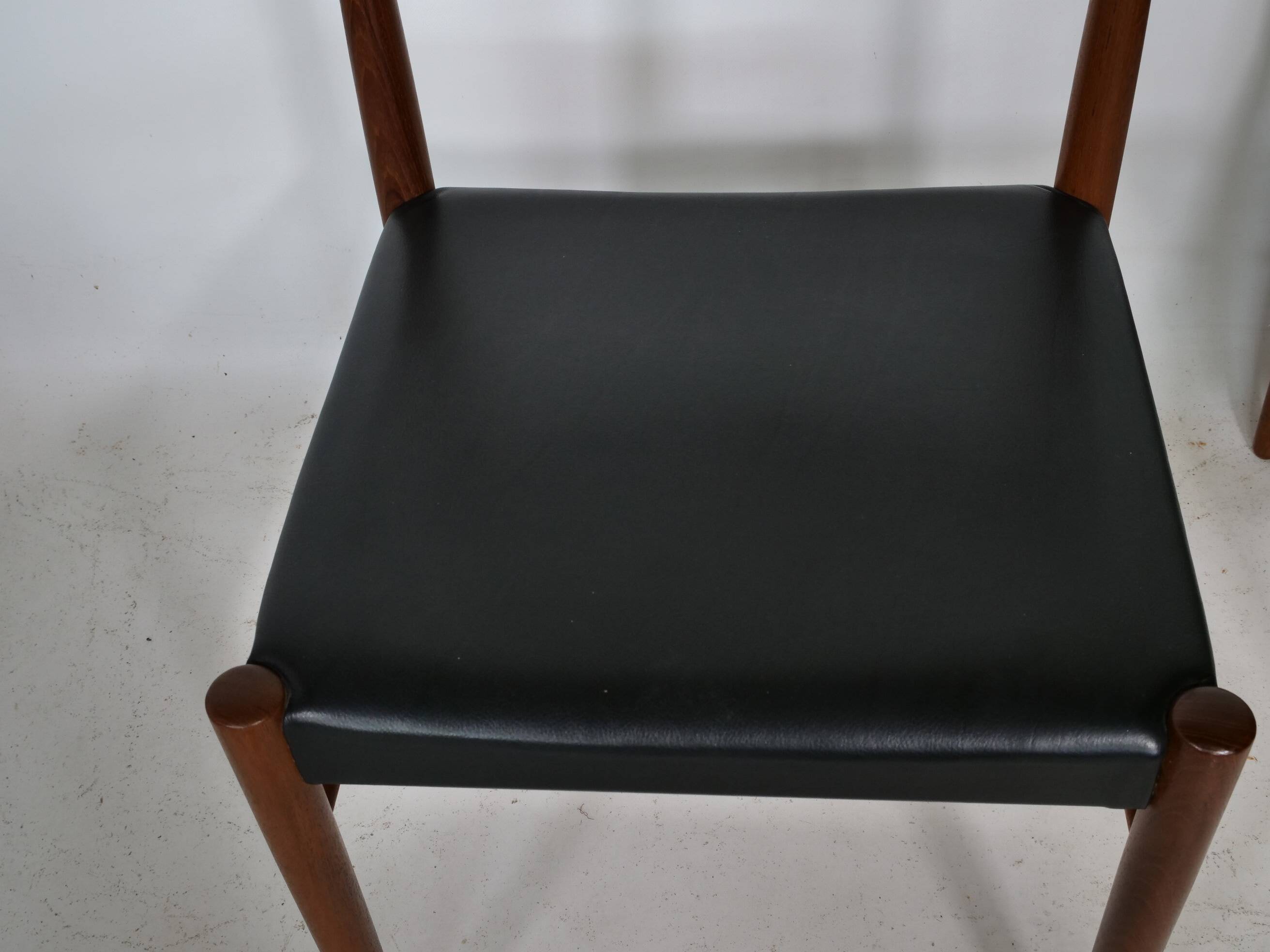 Chaises de salle à manger en teck HW Klein pour Bramin années 1960