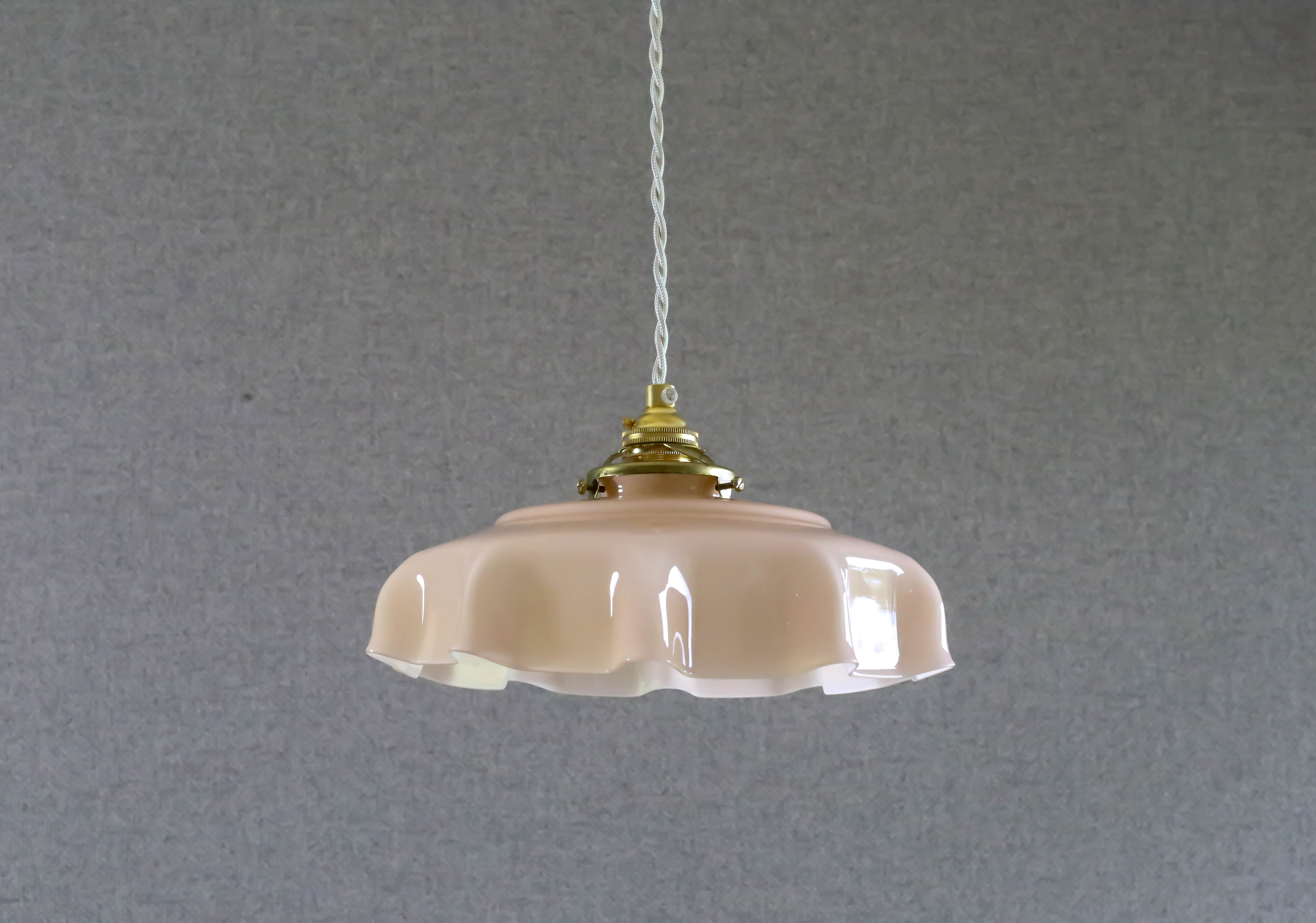 Pale pink opaline hanging lamp delivered with cable and new brass socket