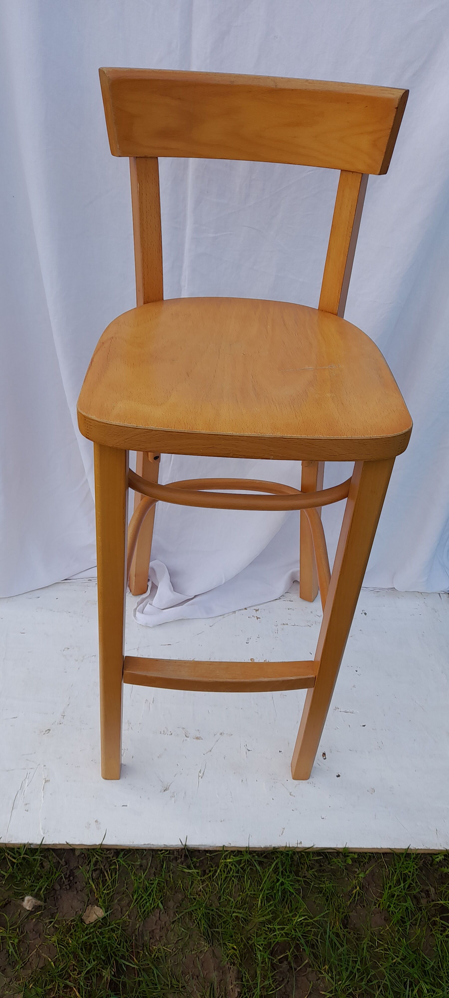 2 chaises bistrot de bar H 103,5 cm