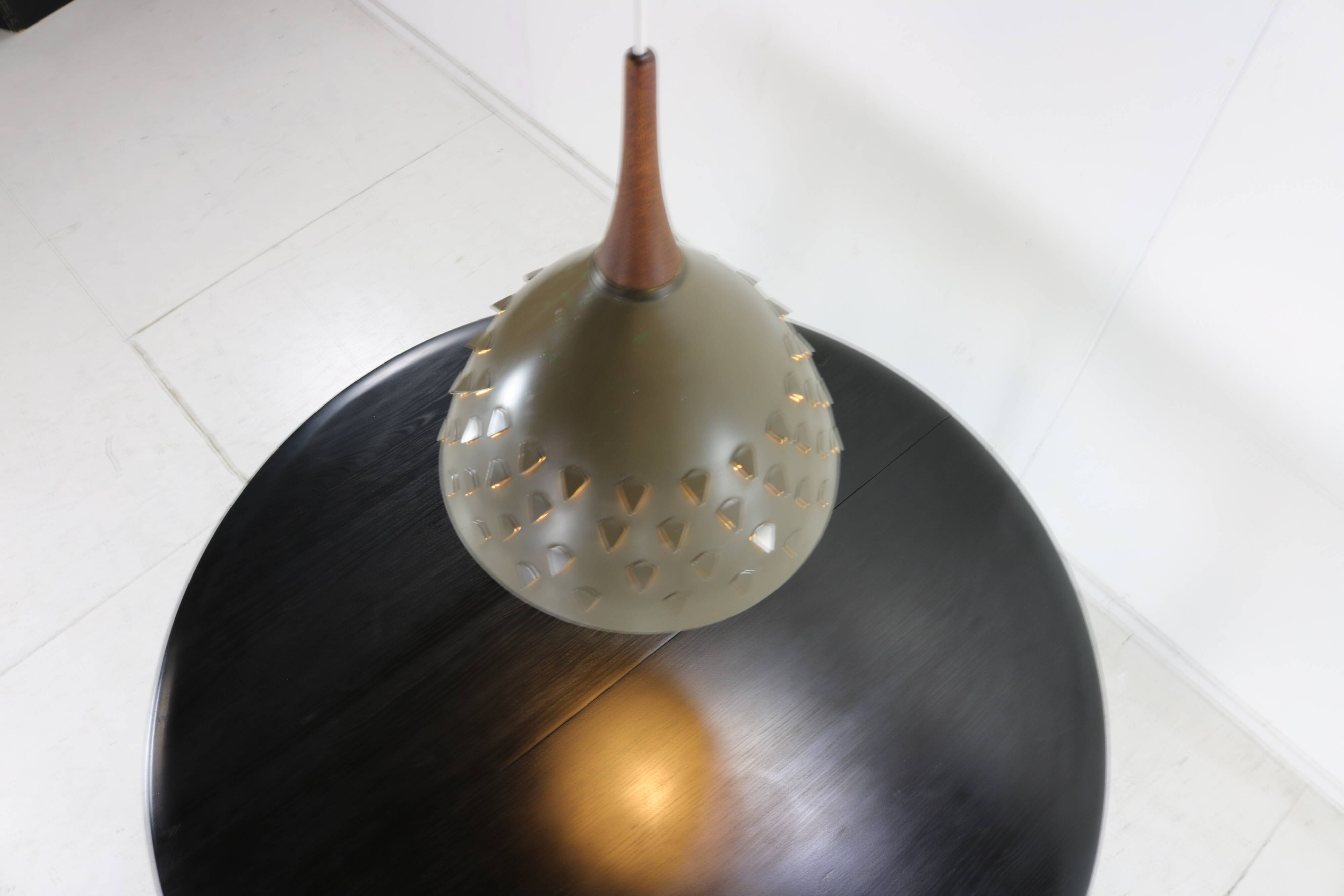 Special Philips pendant lighting