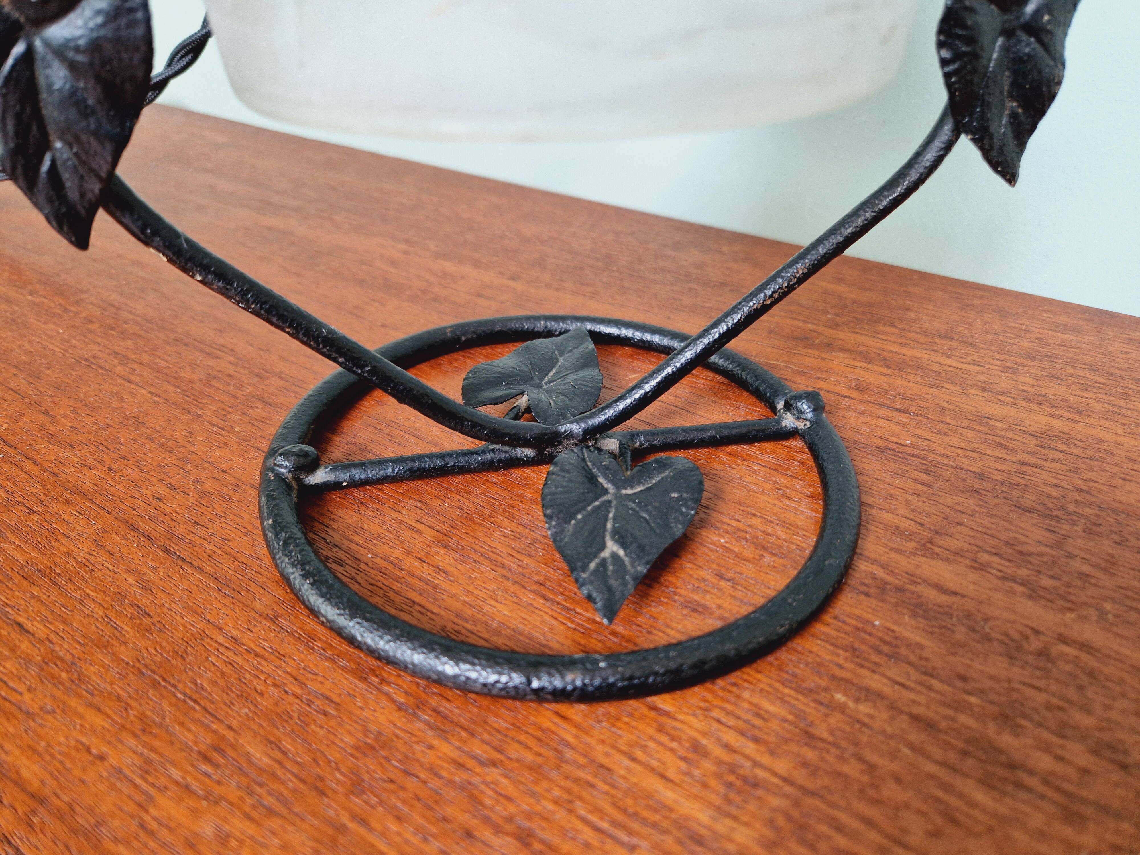 Art Deco night light in wrought iron and satin glass signed Degué