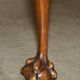 Banc ancien en cuir et noyer burr, style victorien