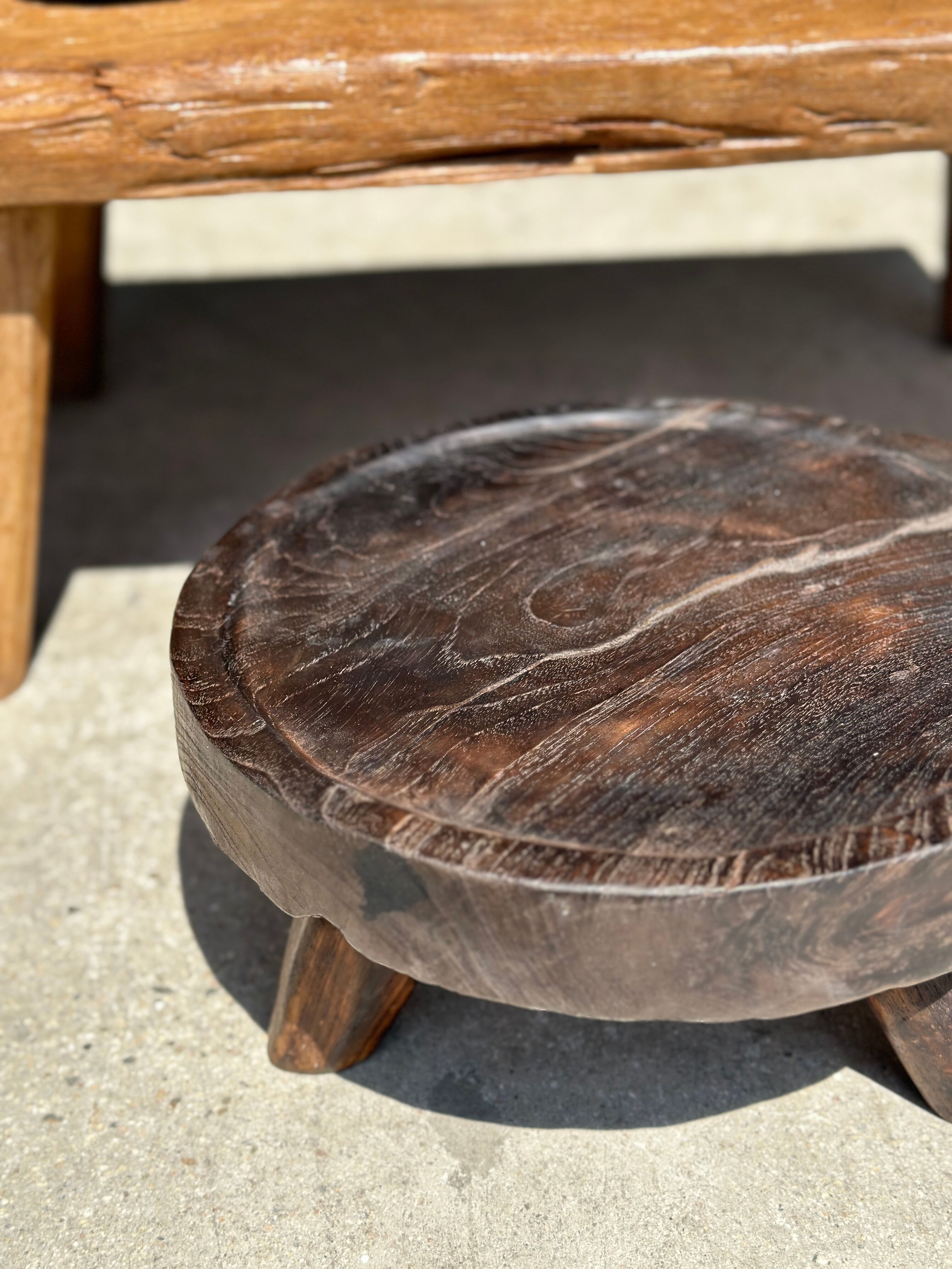 Coffee table in blond teak quadripod