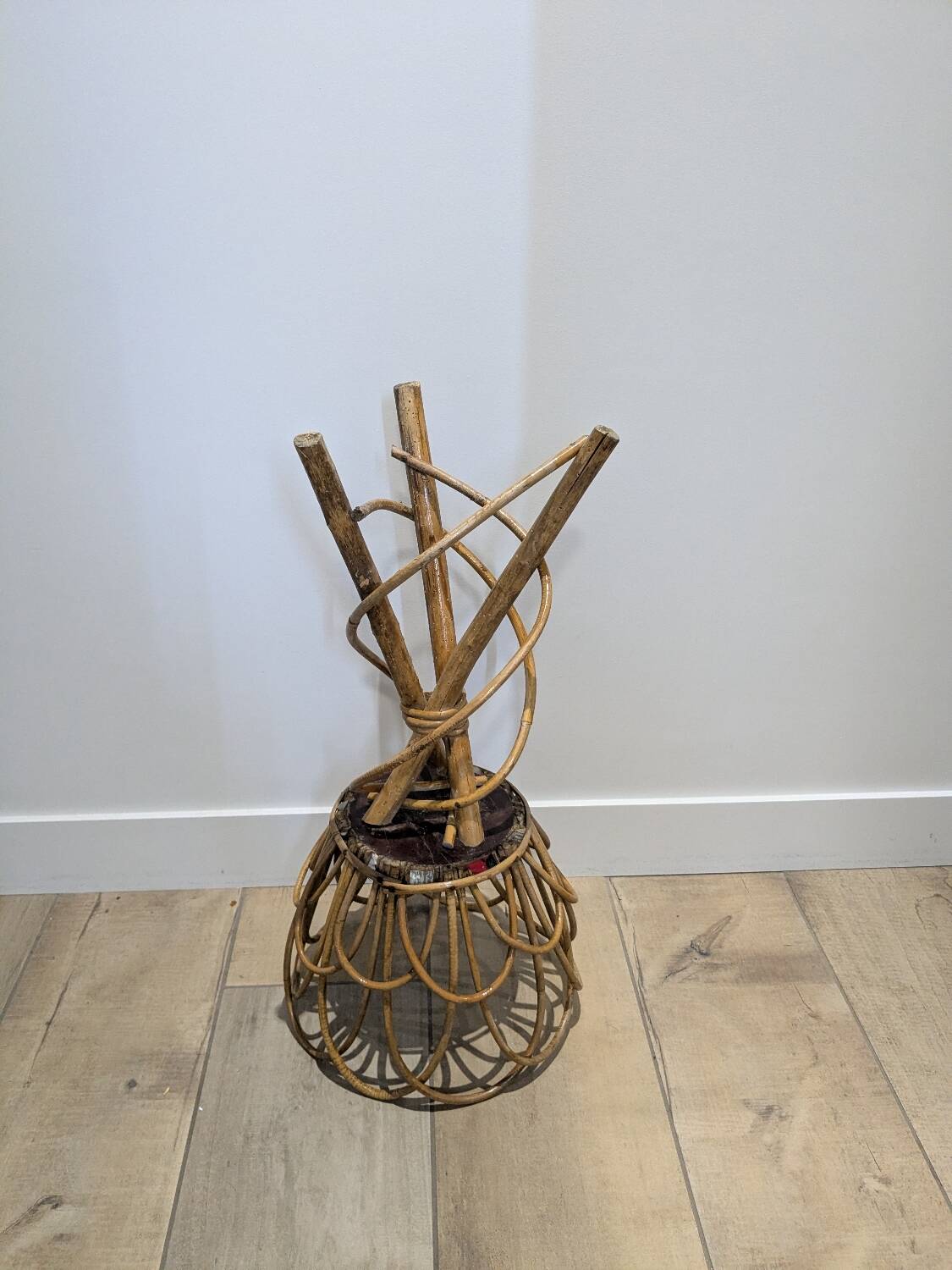 Wicker rattan plant stand