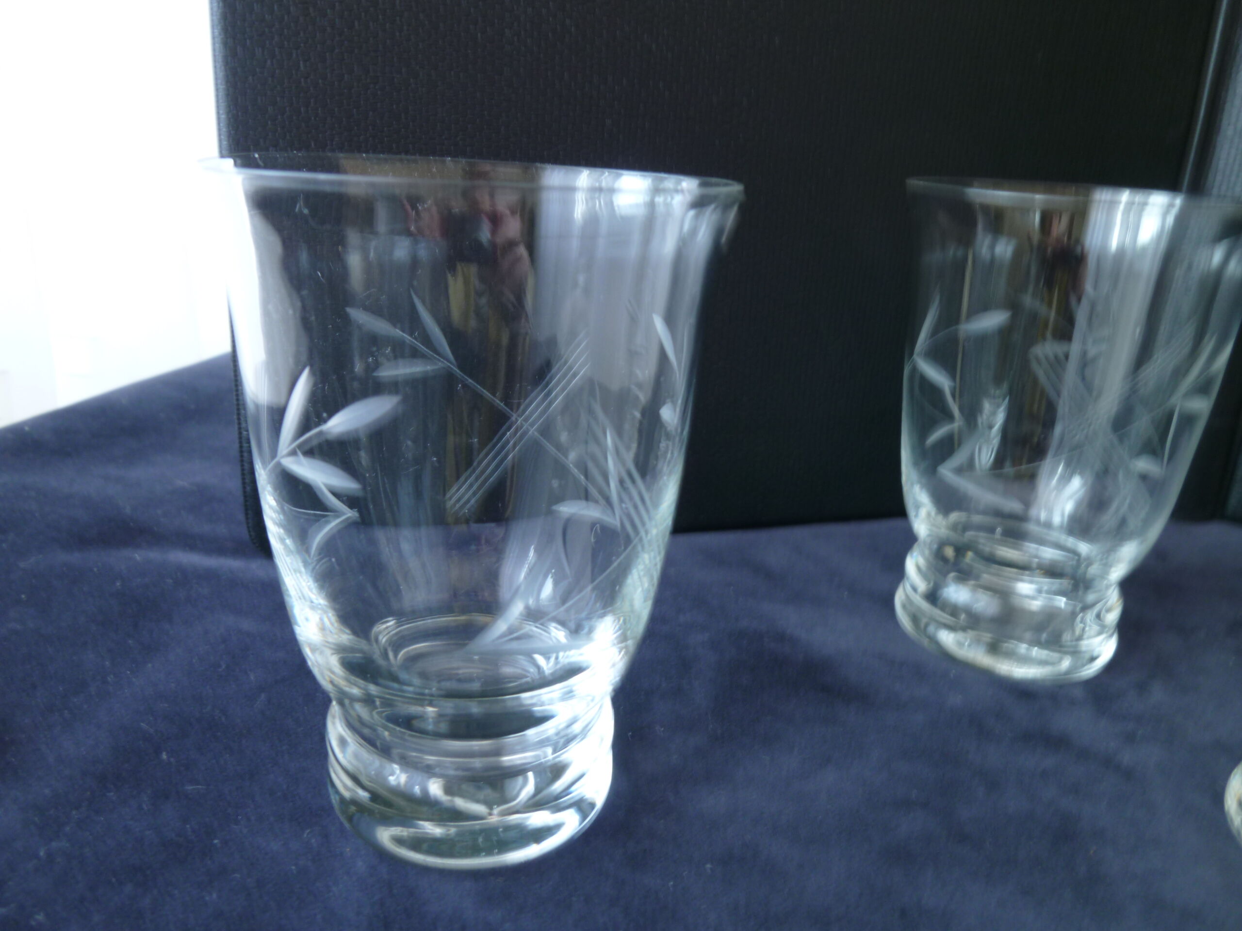 Set of 6 table glasses shaped vintage cup in engraved glass