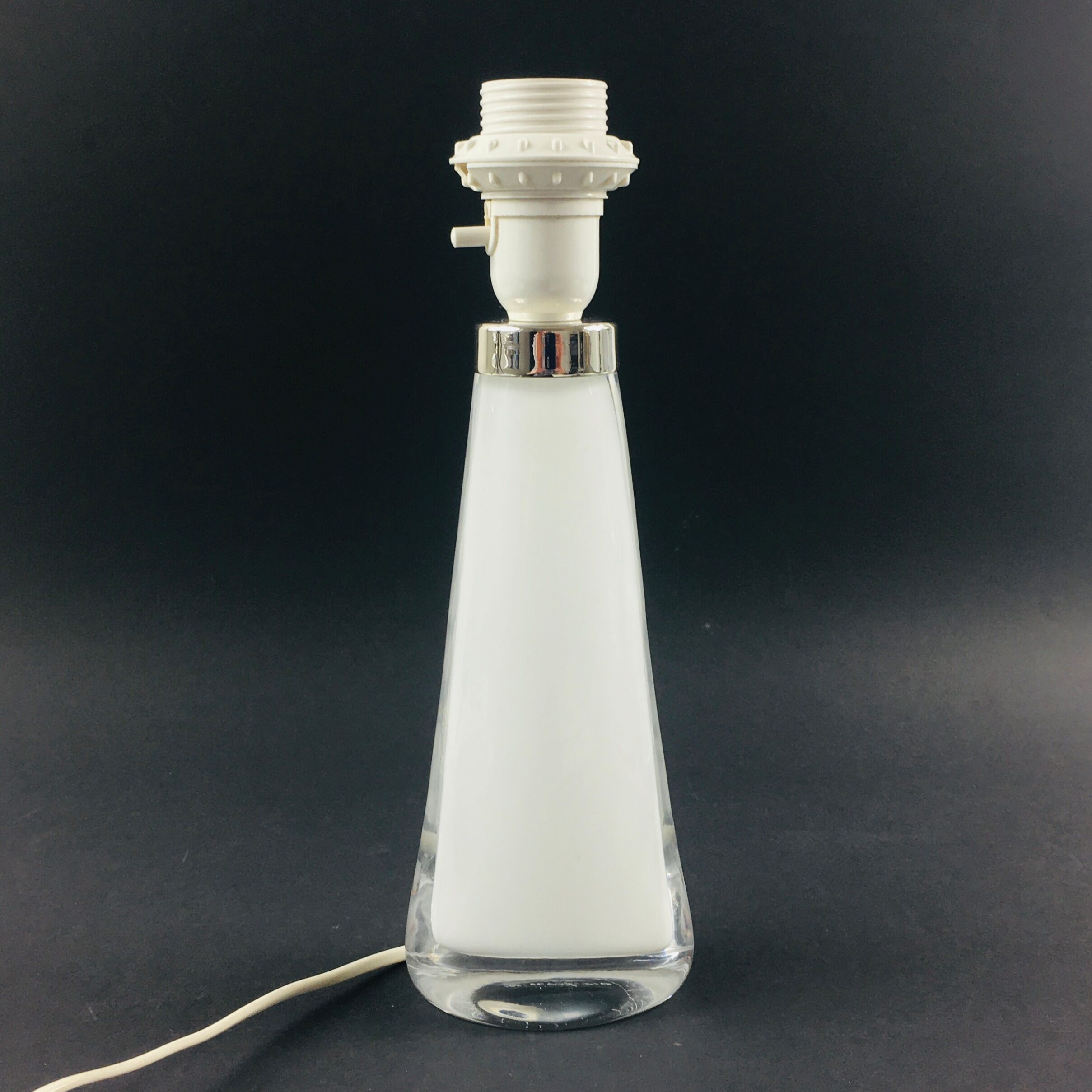 Lampe de table modèle RD 1566 par Carl Fagerlund pour Orrefors, Suède, années 1960