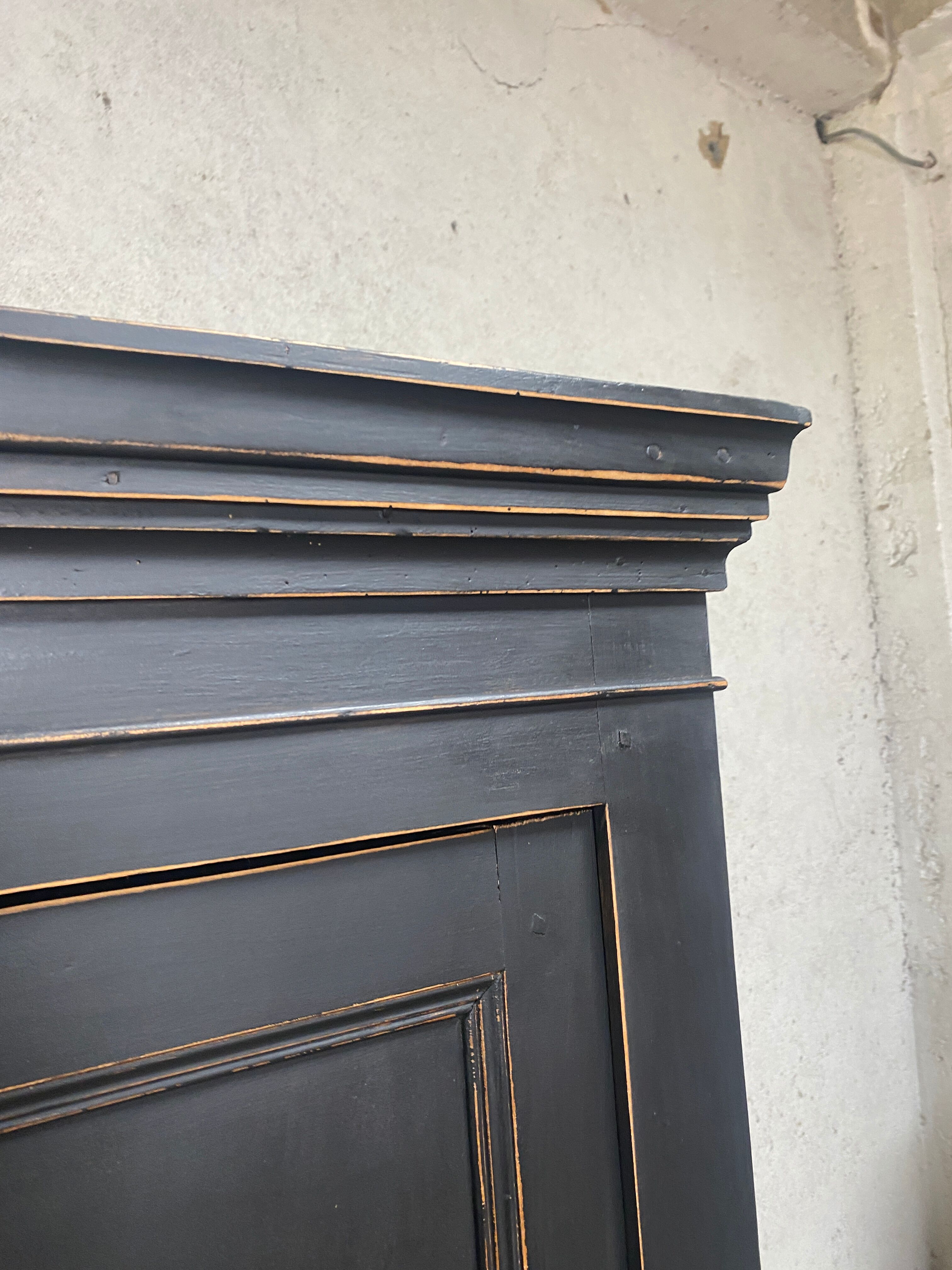 Parisian workshop cabinet 1m72