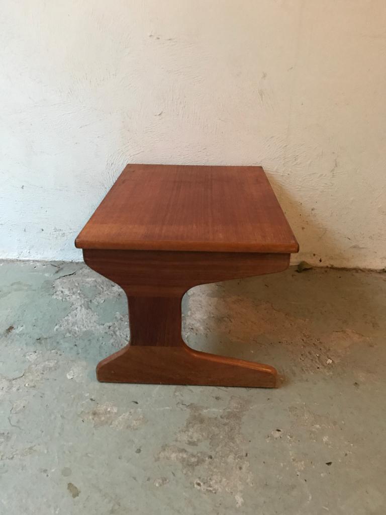 Sofa tip coffee table