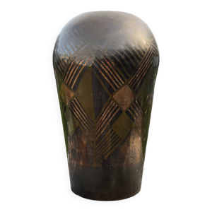 Vase en dinanderie Art - motifs