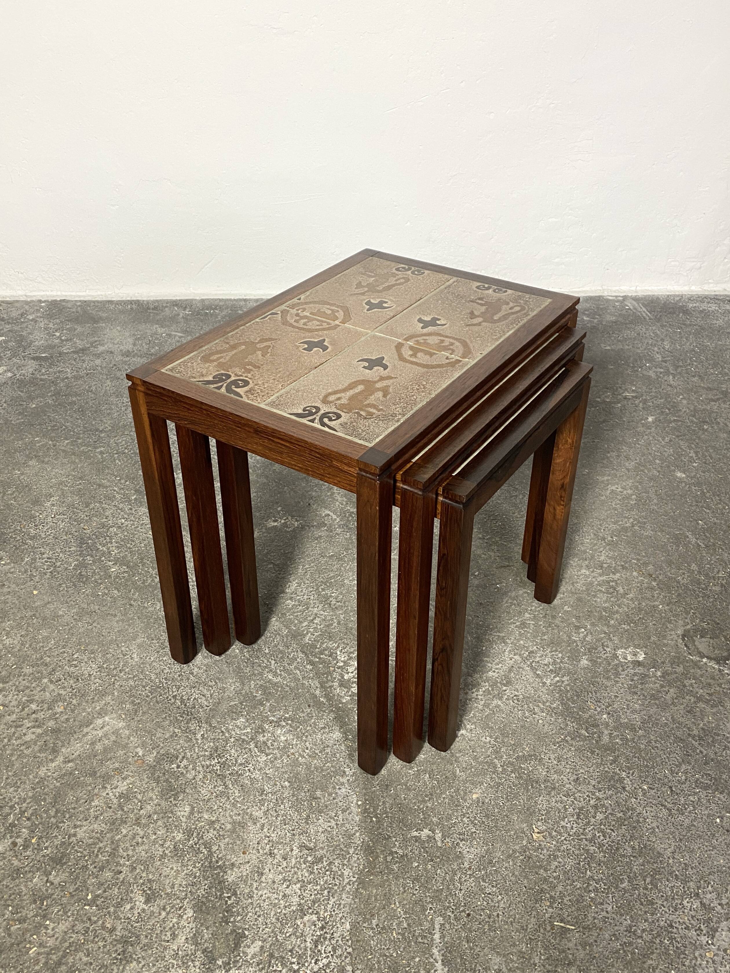 Danish nesting tables in rosewood and ceramic by Willy Ryomgard, Mo.