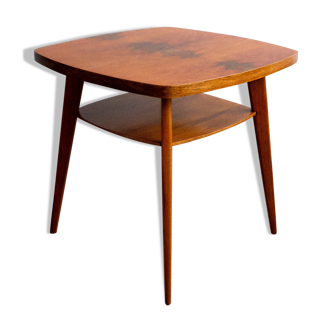 Table basse en noyer tchécoslovaque du milieu du siècle, années 1960