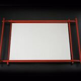 Plateau de service moderne des années 1960 en métal rouge avec cadre en miroir