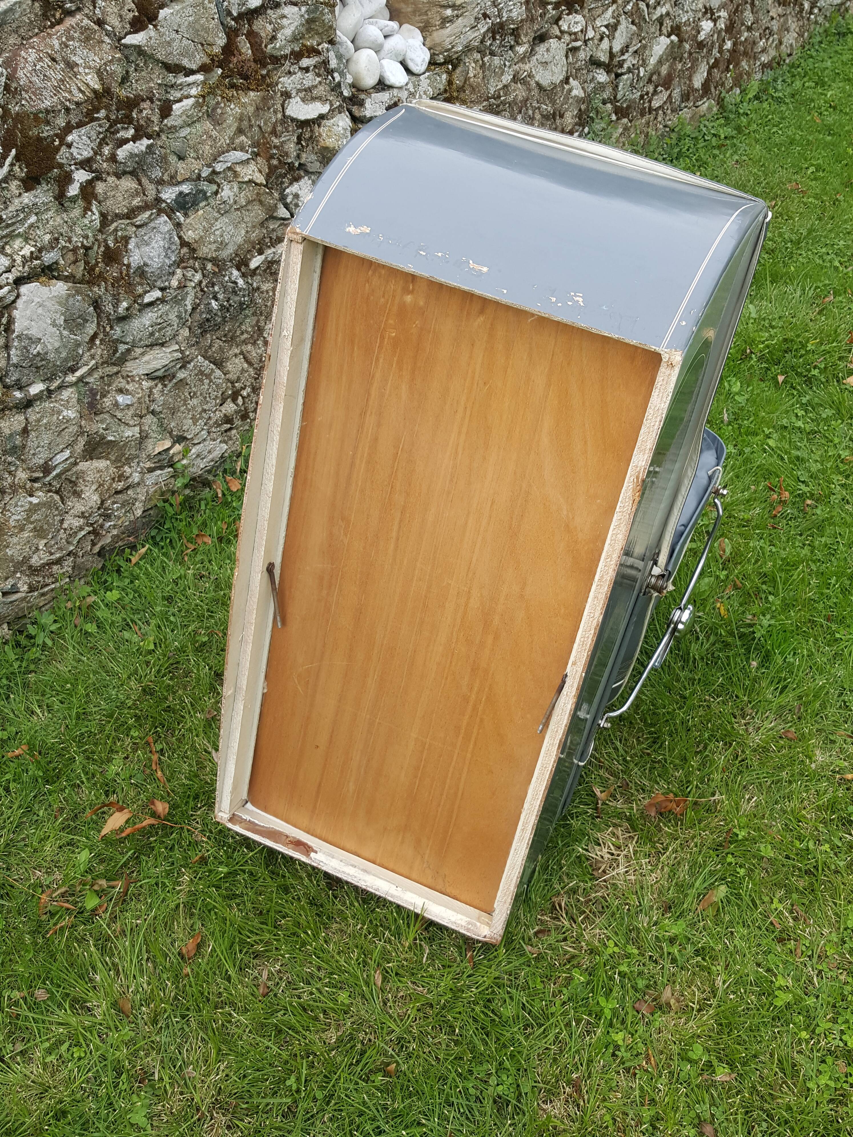 former 1950s pram that can be turned into a stroller