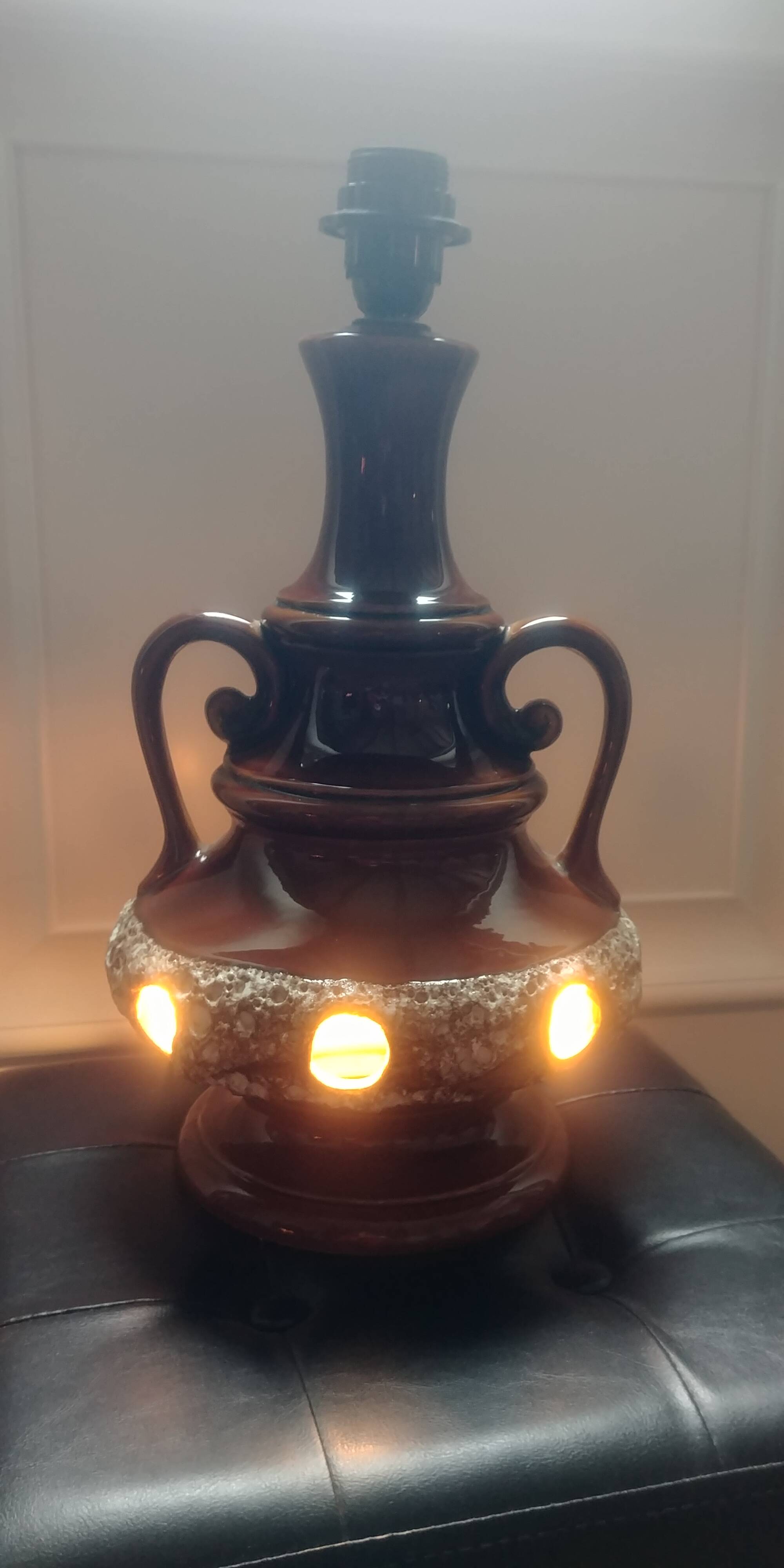 Vintage glazed ceramic lamp base from the 60s/70s with double lighting of medium size.