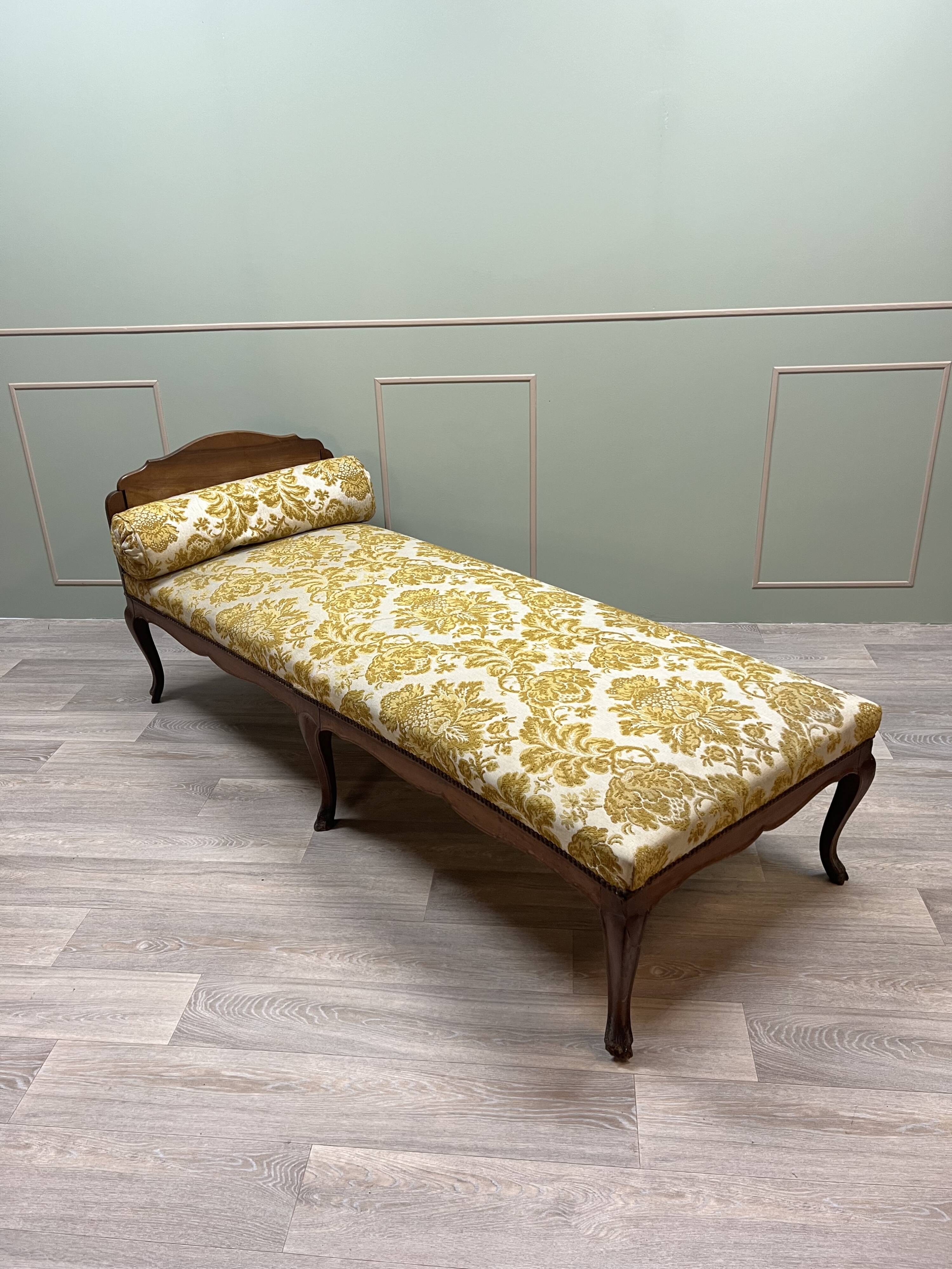 Resting Lily In Natural Wood Louis XV Style XIX Eme Century