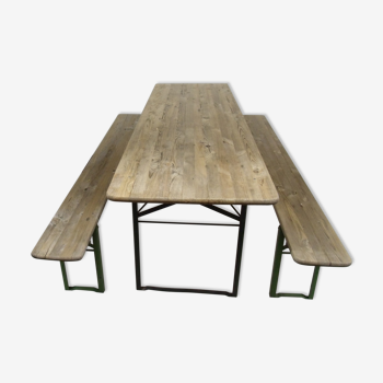 Table industrielle pliante avec ses bancs années 50/60