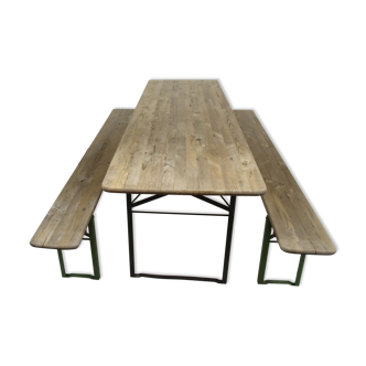 Table industrielle pliante avec ses bancs années 50/60